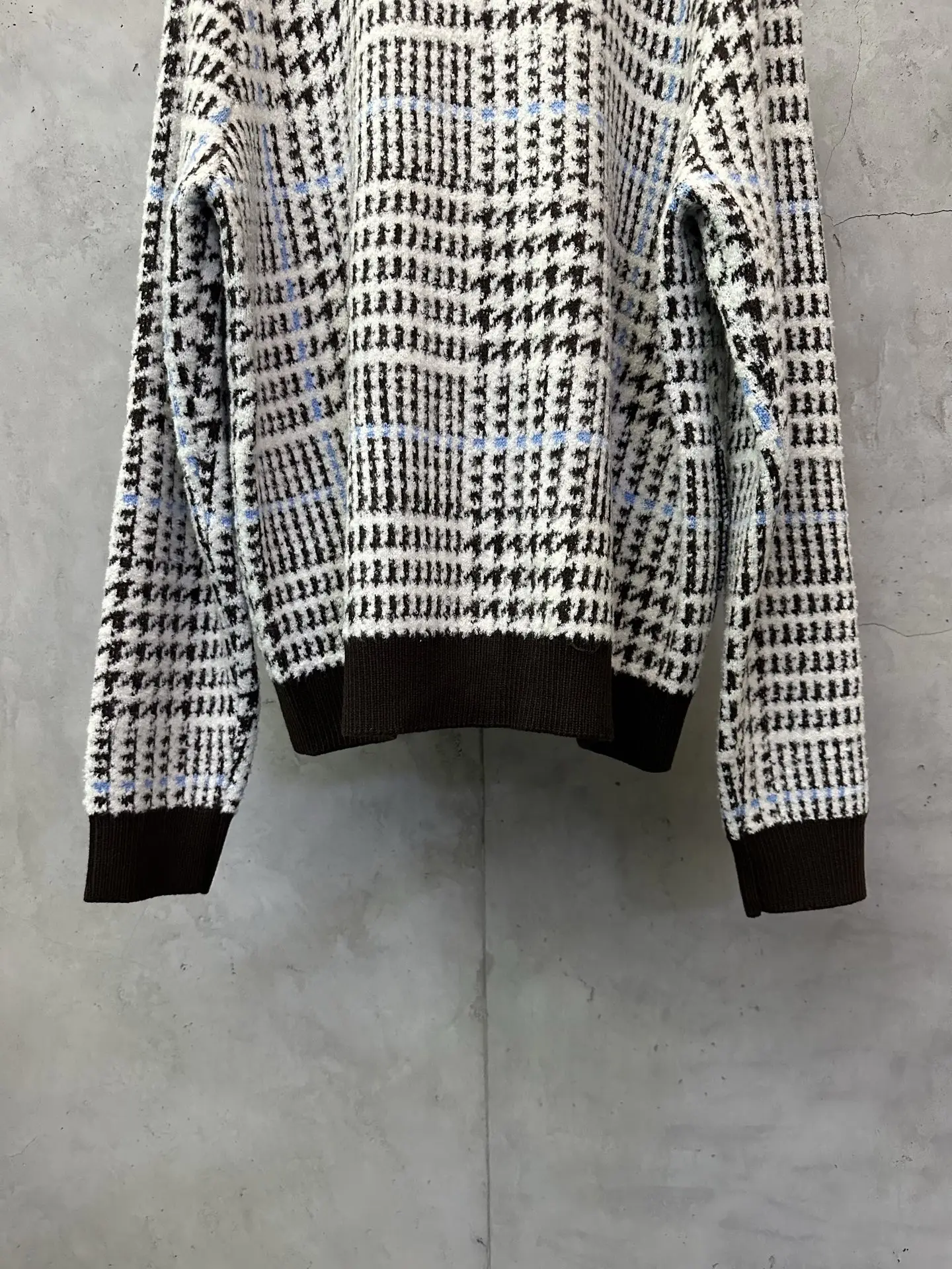 Houndstooth Check V-Neck Wool-Blend Cardigan D41025059 — view 6