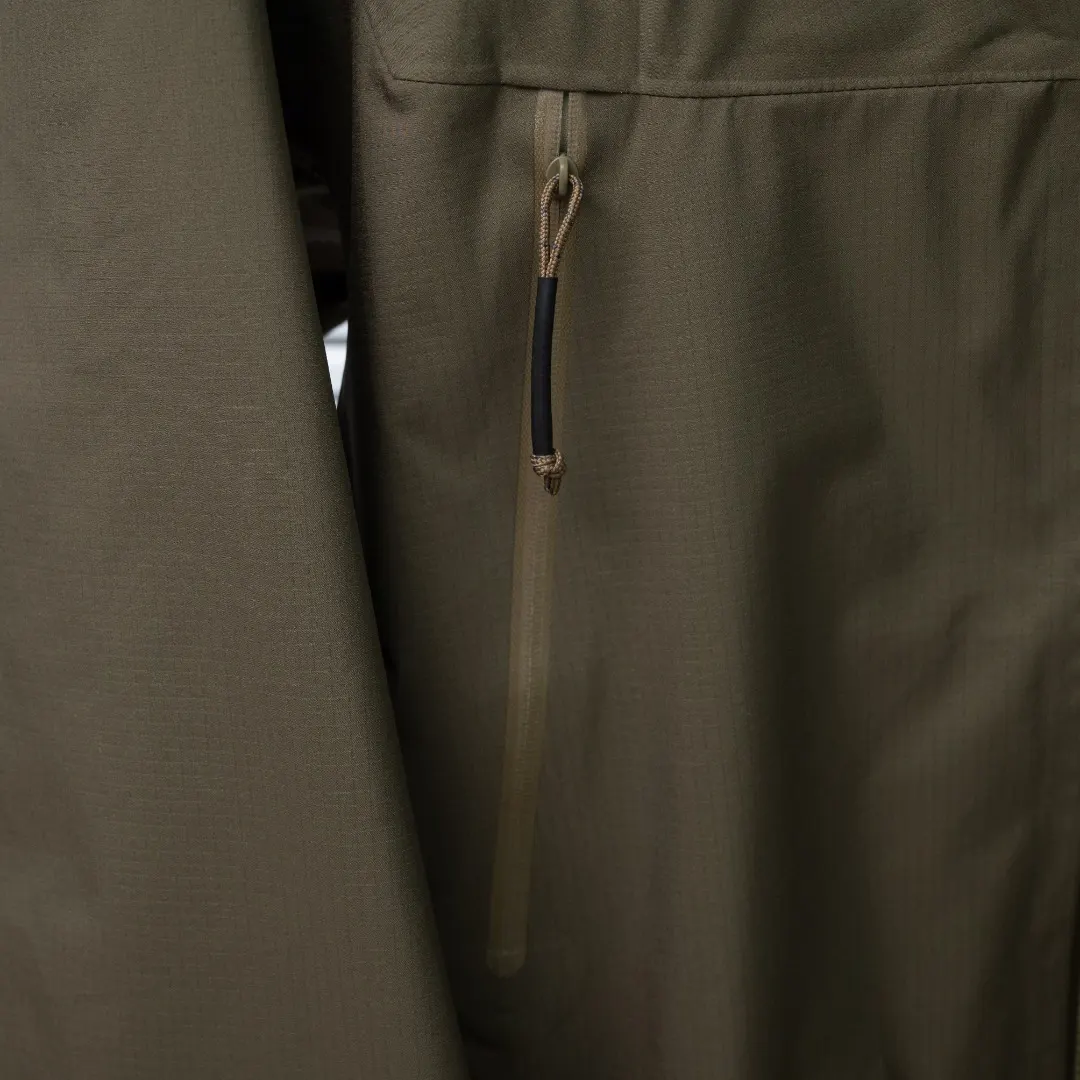Alpha LT GORE-TEX Waterproof Shell Jacket D41024941 — view 6