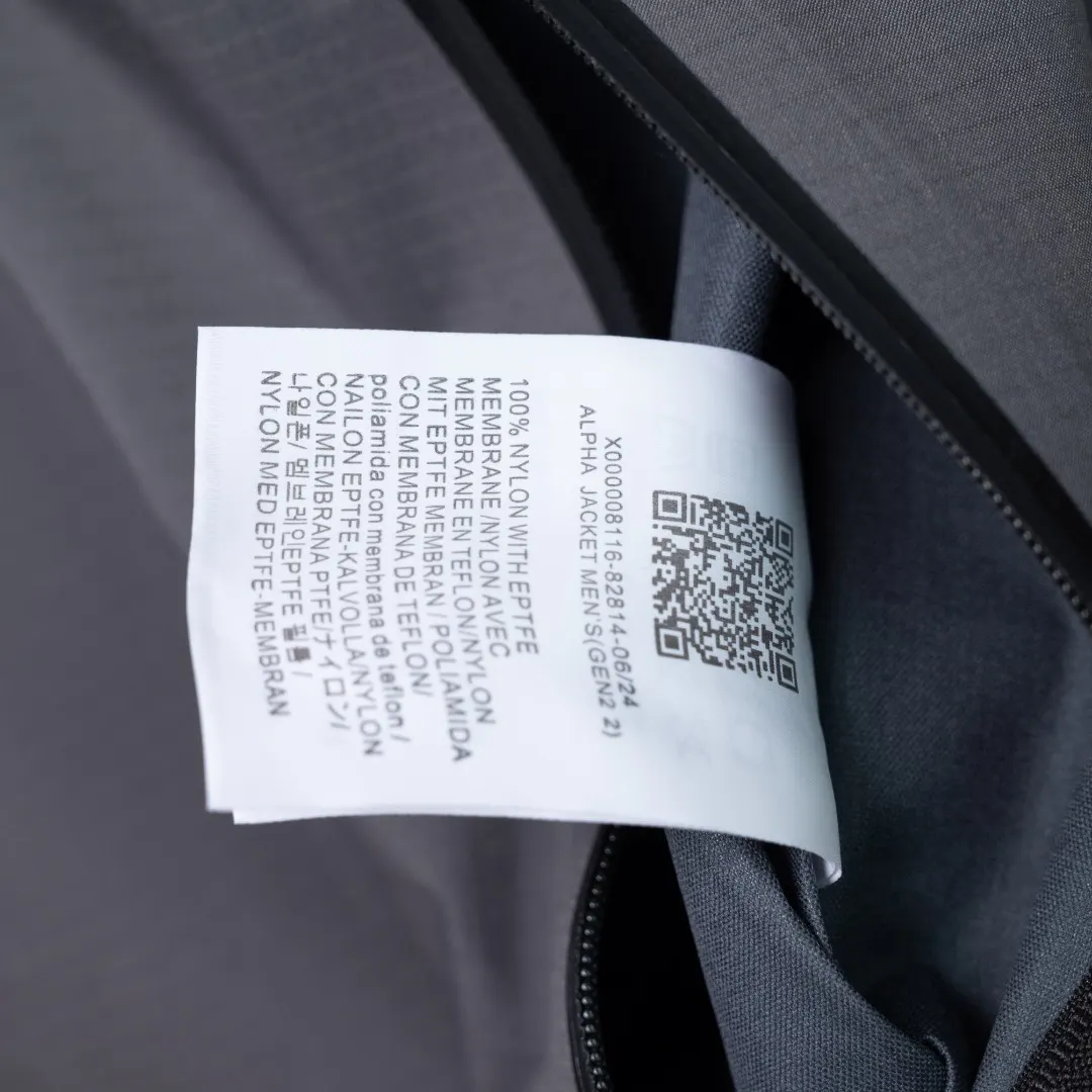 Alpha LT Waterproof GORE-TEX Shell Jacket D41024938 — view 11