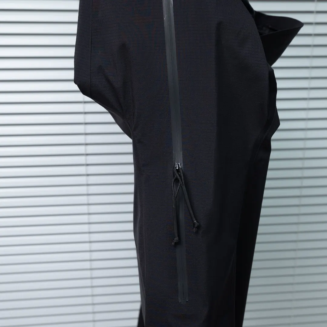 Alpha LT GORE-TEX Waterproof Shell Jacket D41024940 — view 13
