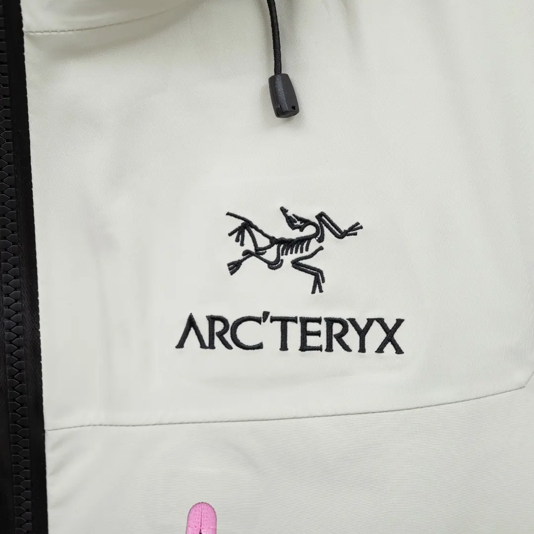 Alpha SV GORE-TEX Pro Hardshell Jacket D41024932 — view 5