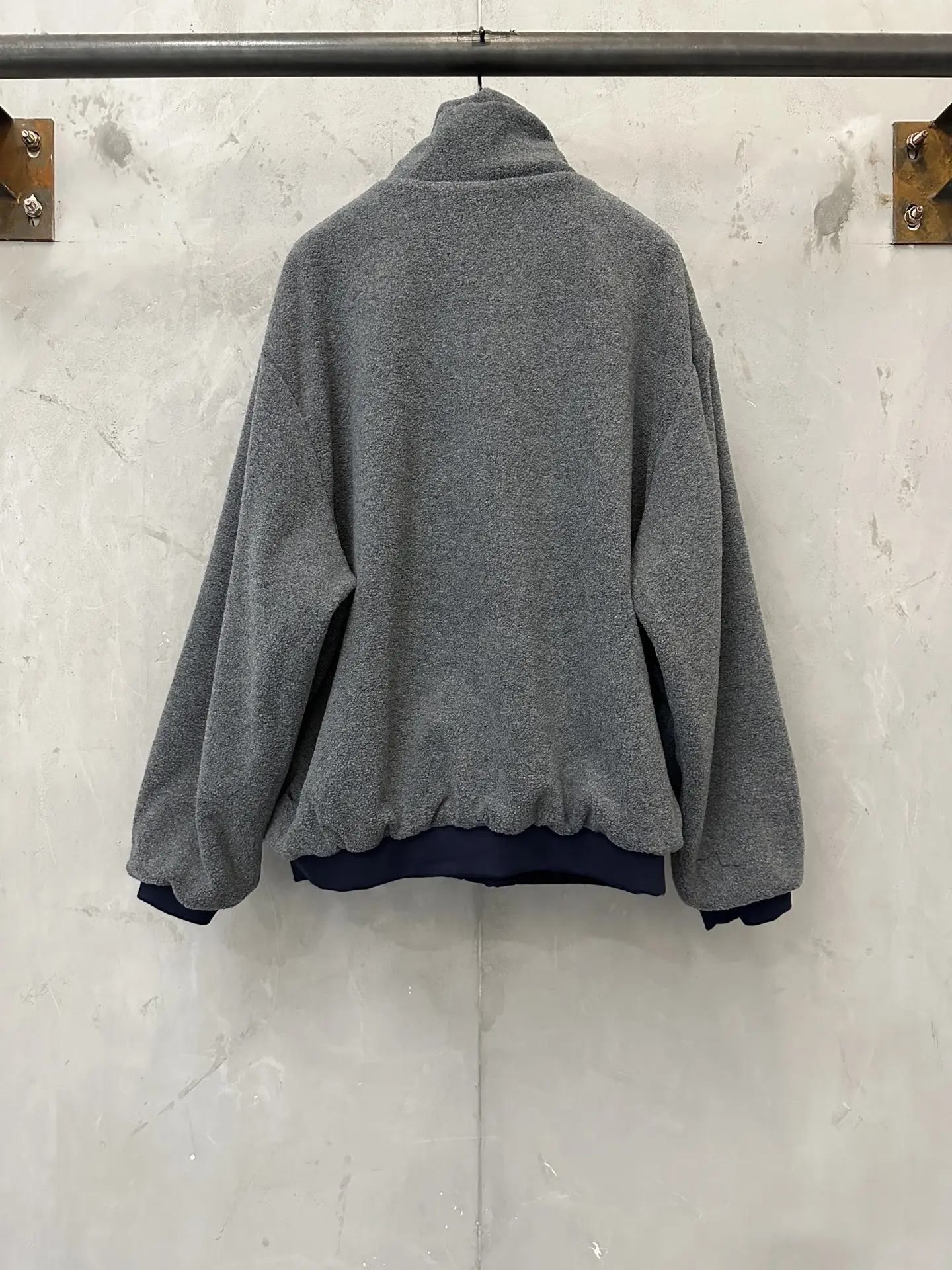 Reversible Technical Fabric and Fleece Jacket D42020242 — view 3