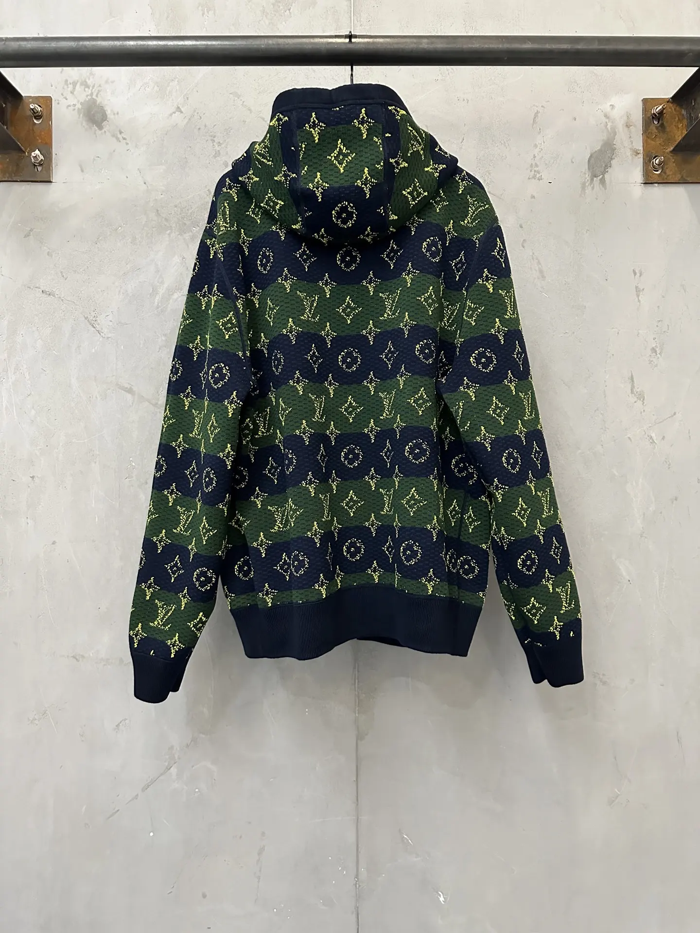 Reversible Jacquard Knit Zip-Up Hoodie D48020244 — view 2