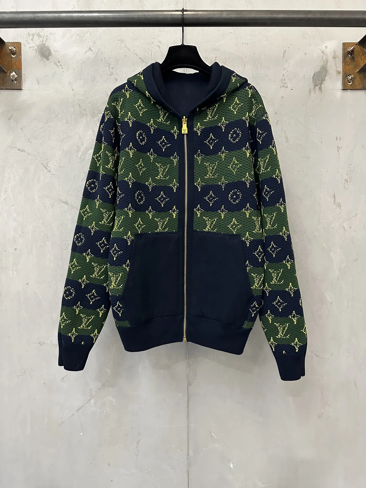 Reversible Jacquard Knit Zip-Up Hoodie D48020244 — view 3