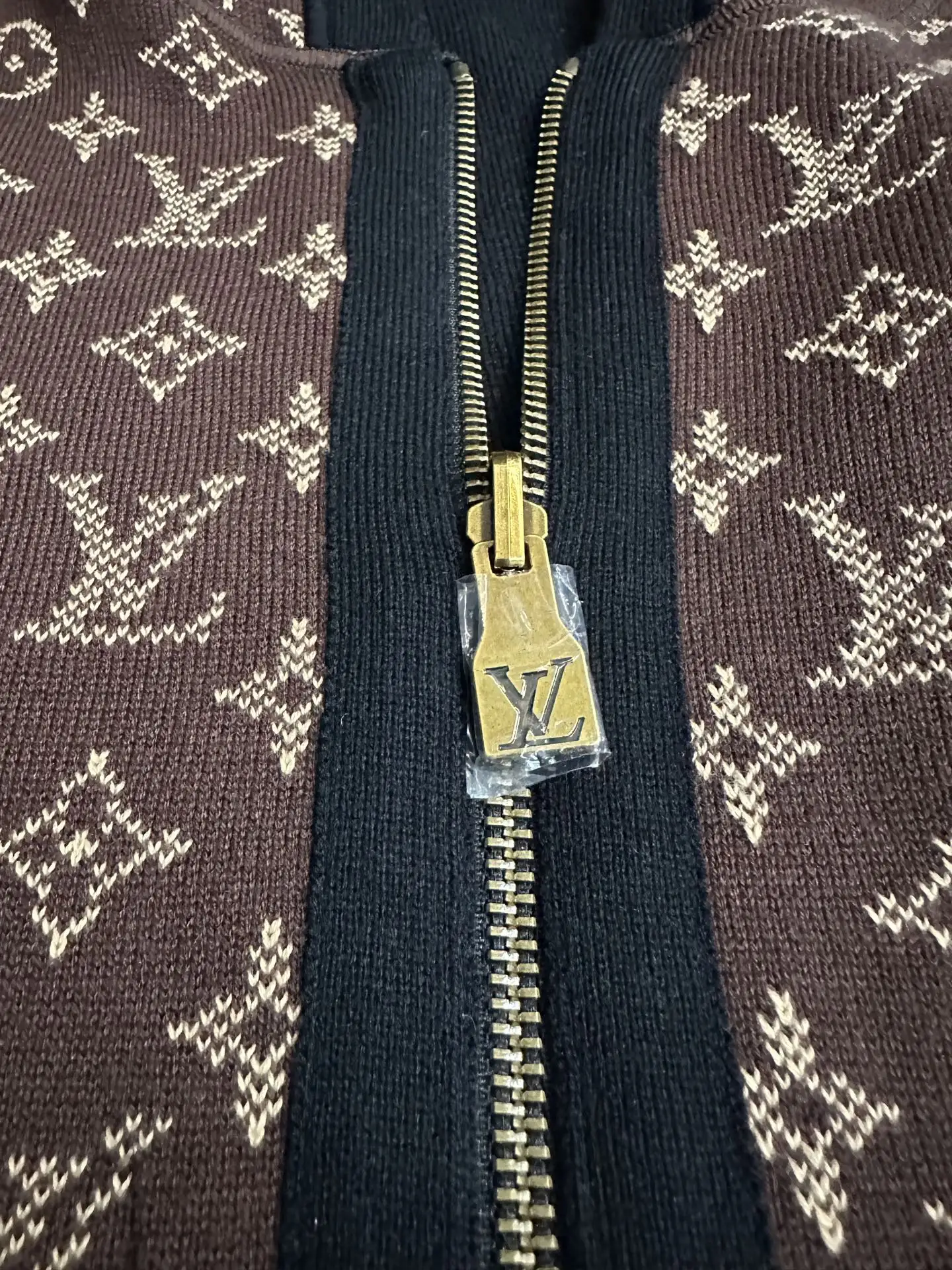 Reversible Monogram Jacquard Knit Zip-Up Hoodie D48020245 — view 9