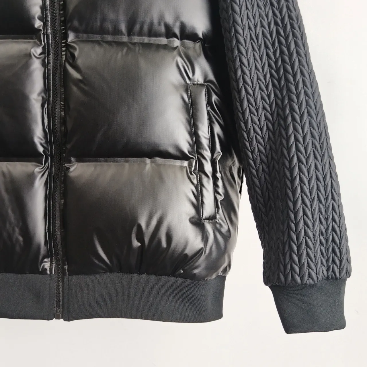 Mixed-Media Hooded Down Puffer Jacket D50020380 — view 10