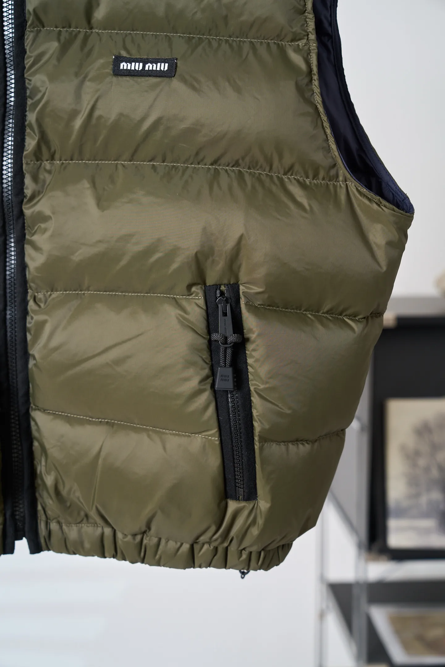 Embroidered Logo Puffer Gilet D50020412 — view 14