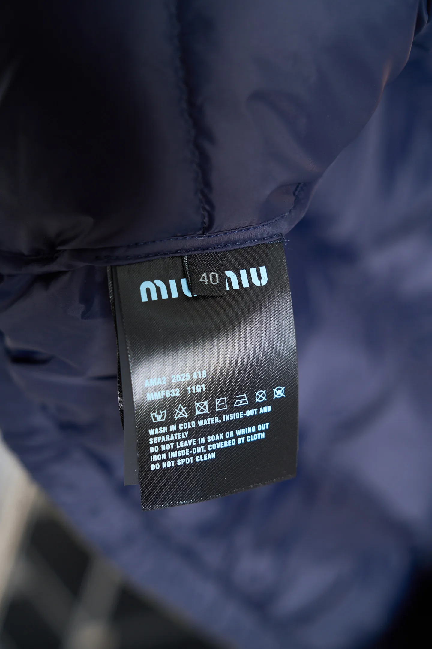 Embroidered Logo Puffer Gilet D50020412 — view 17