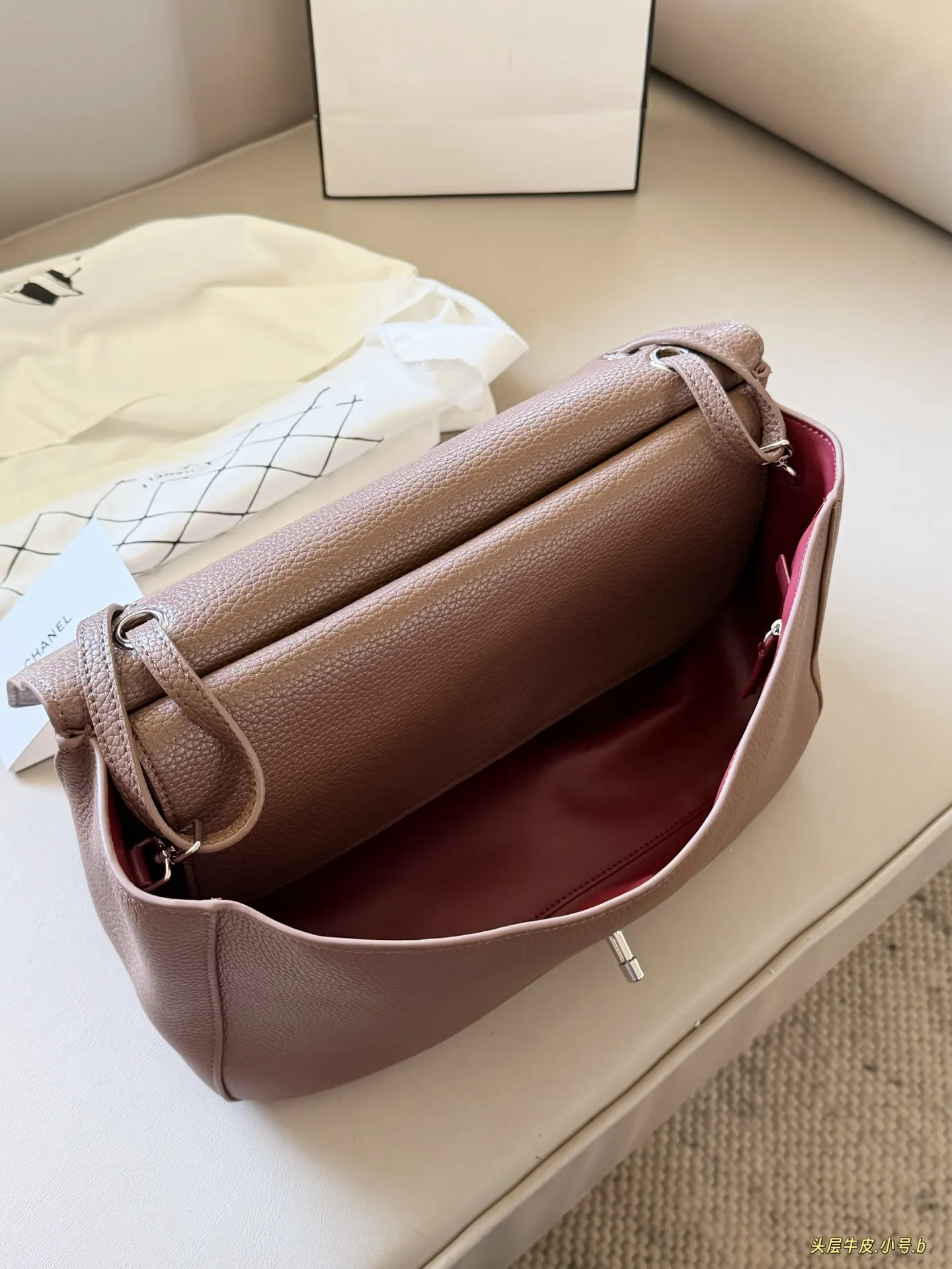Chanel CF Maxi Grained Leather Shoulder Bag D50018534 — view 7