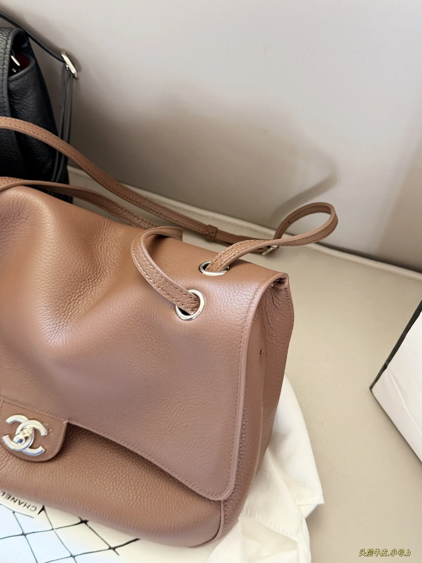 Chanel CF Maxi Grained Leather Shoulder Bag D50018534 — view 9