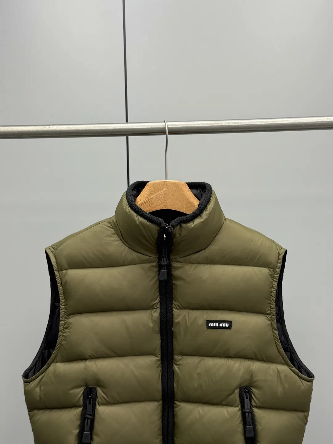 Logo-Patch Quilted Down Gilet D53020392 — view 2