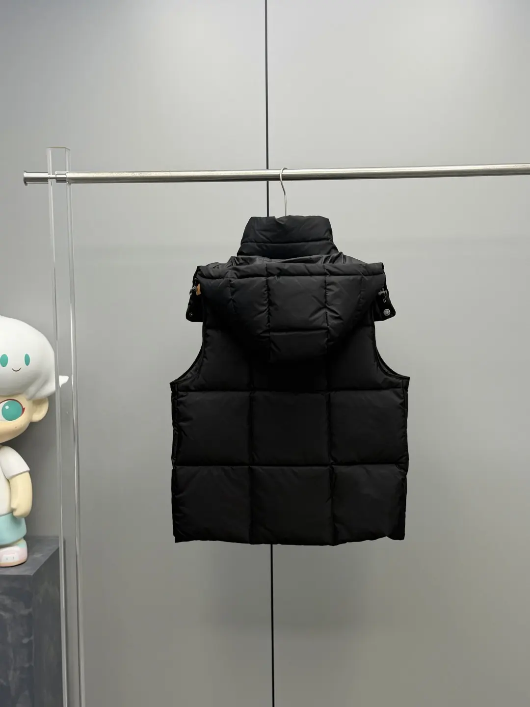 Macareux Quilted Down Gilet D53020394 — view 9