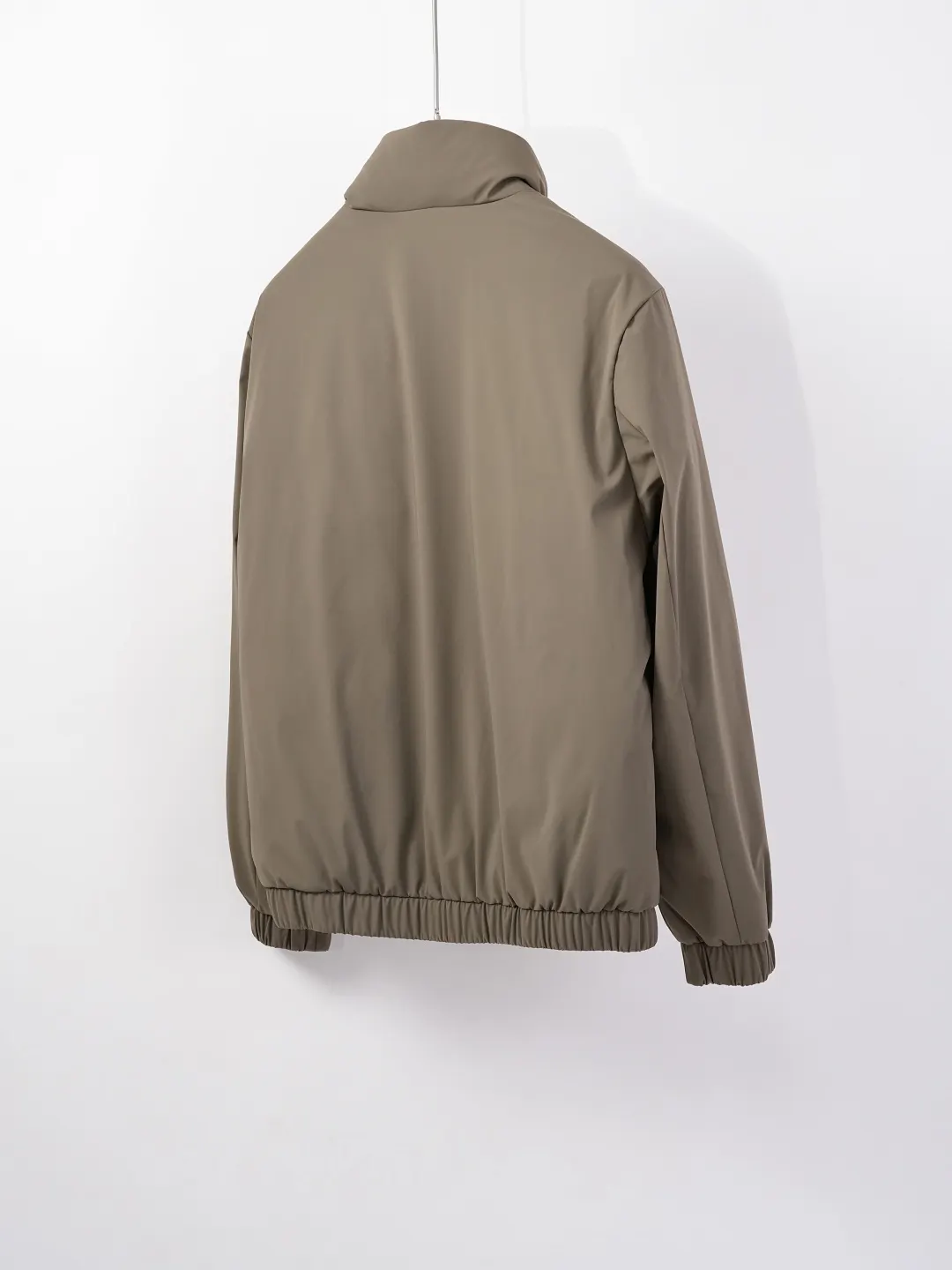 Moncler Luserna Down-Filled Puffer Jacket D59020381 — view 3