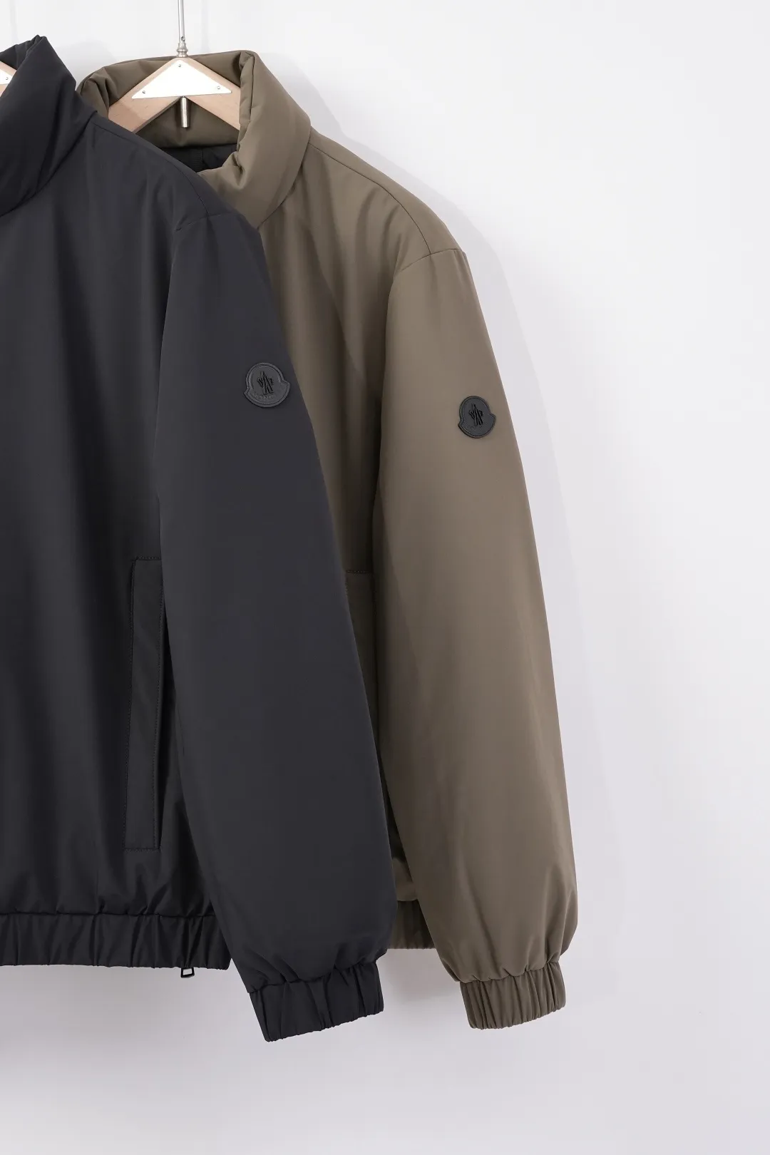 Moncler Luserna Down-Filled Puffer Jacket D59020381 — view 8