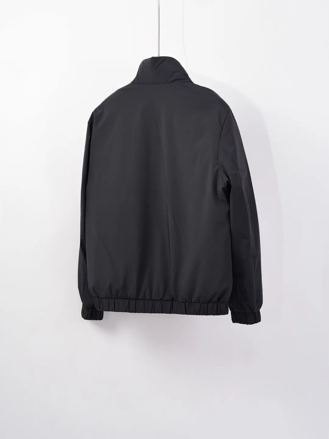 Moncler Luserna Down-Filled Puffer Jacket D59020382 — view 4