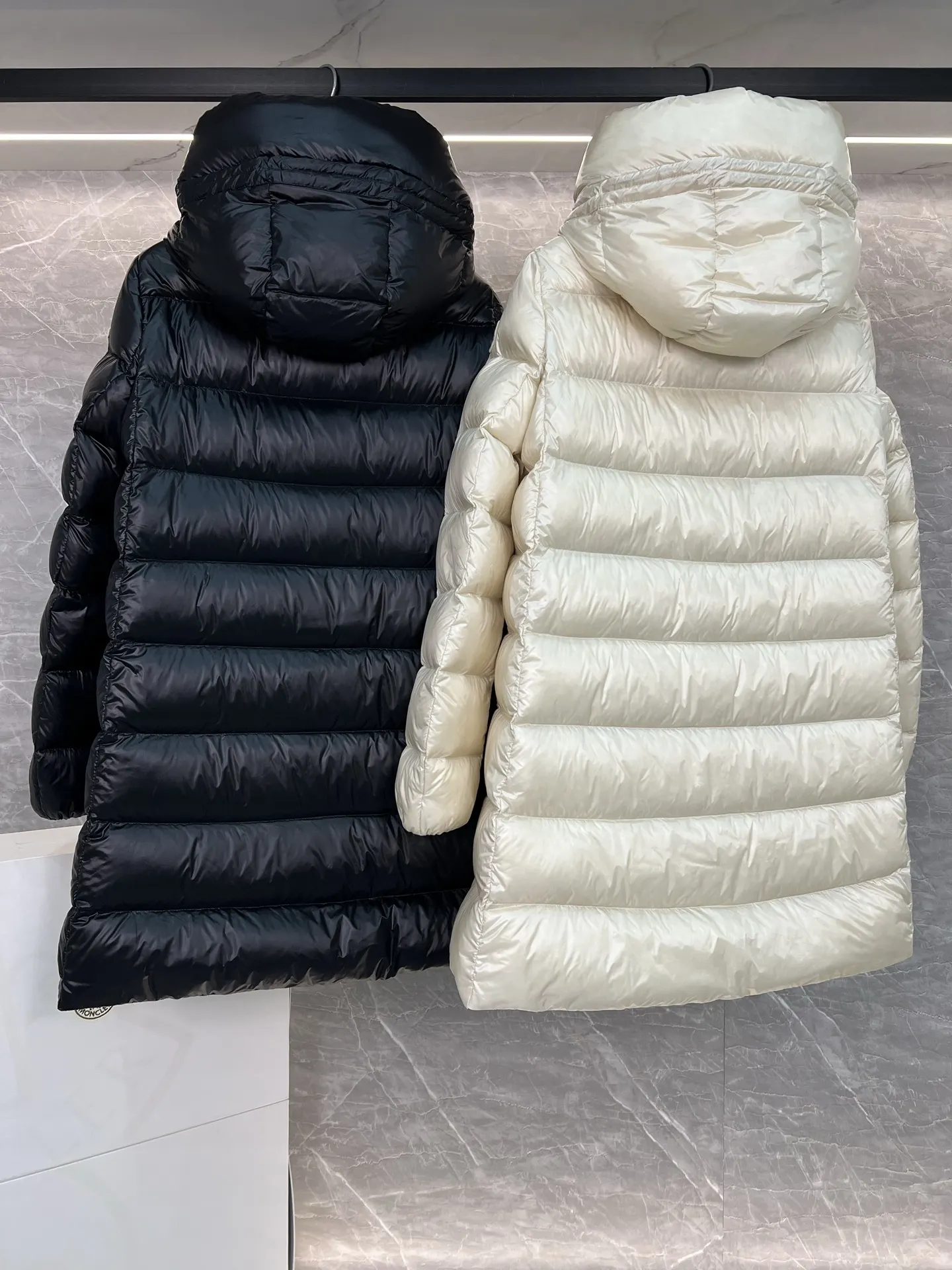 Suyenne Hooded Quilted Down Jacket D60020306 — view 2