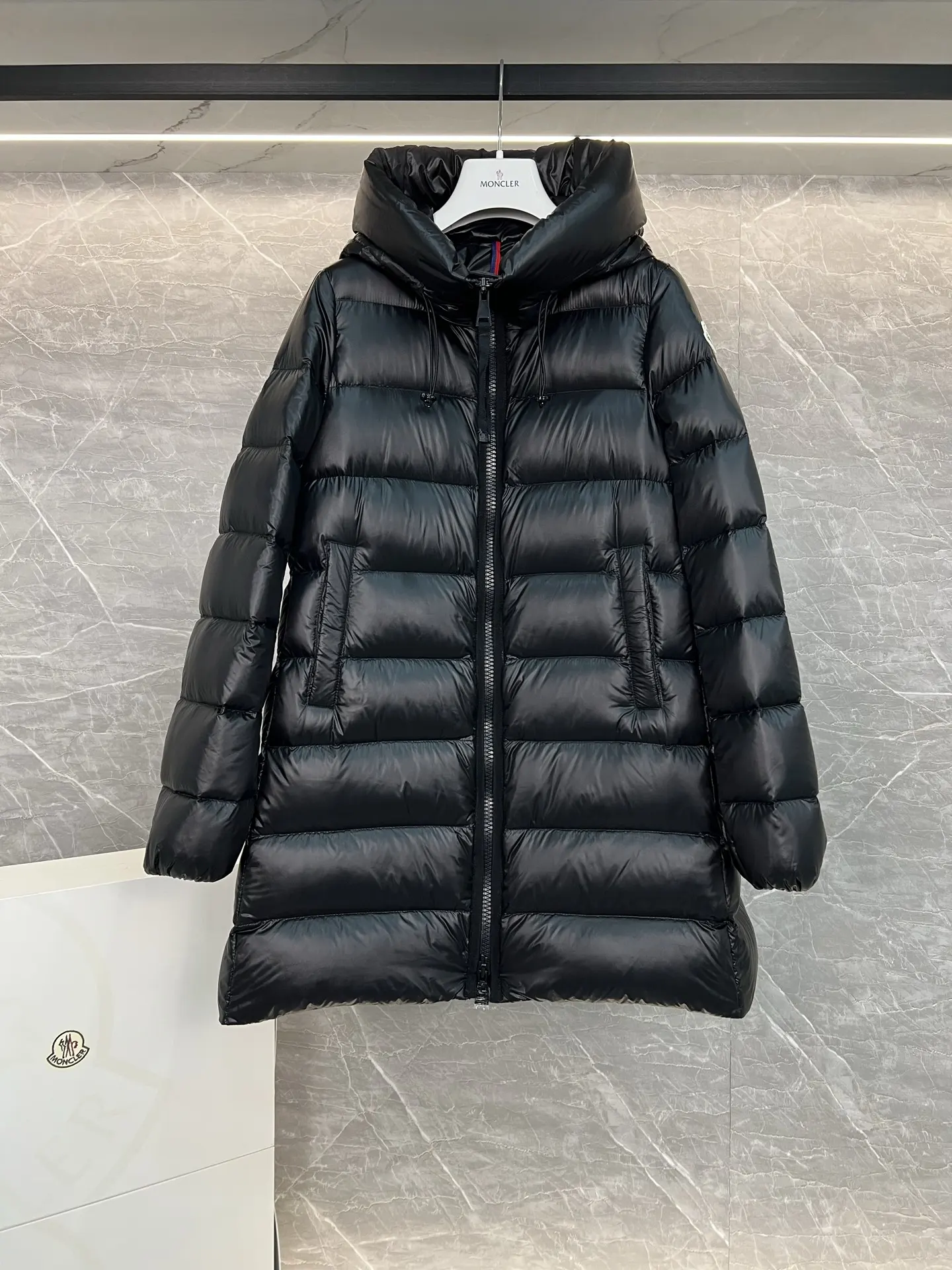 Suyenne Hooded Quilted Down Jacket D60020307 — view 3