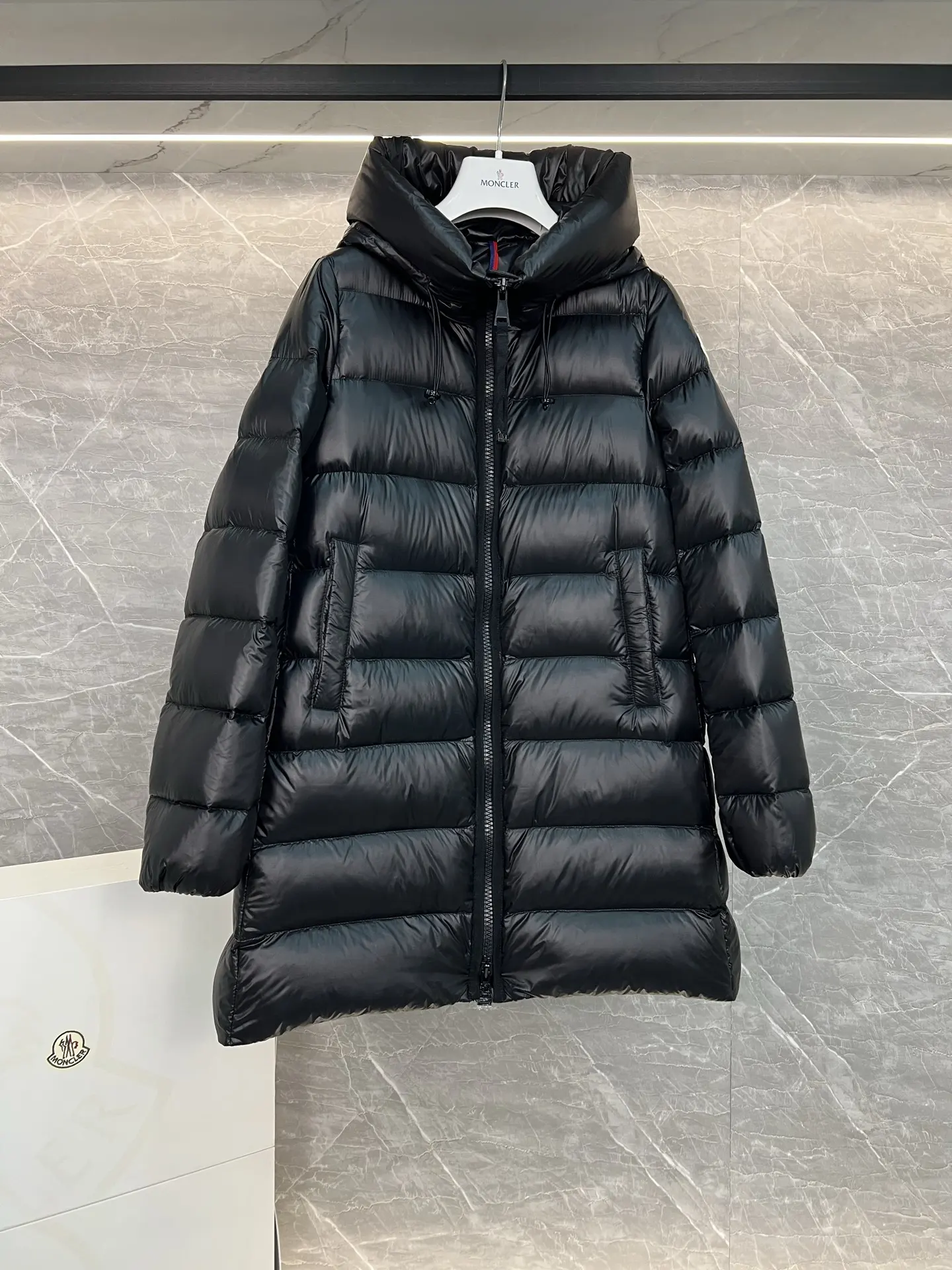 Suyenne Hooded Quilted Down Jacket D60020307 — view 4