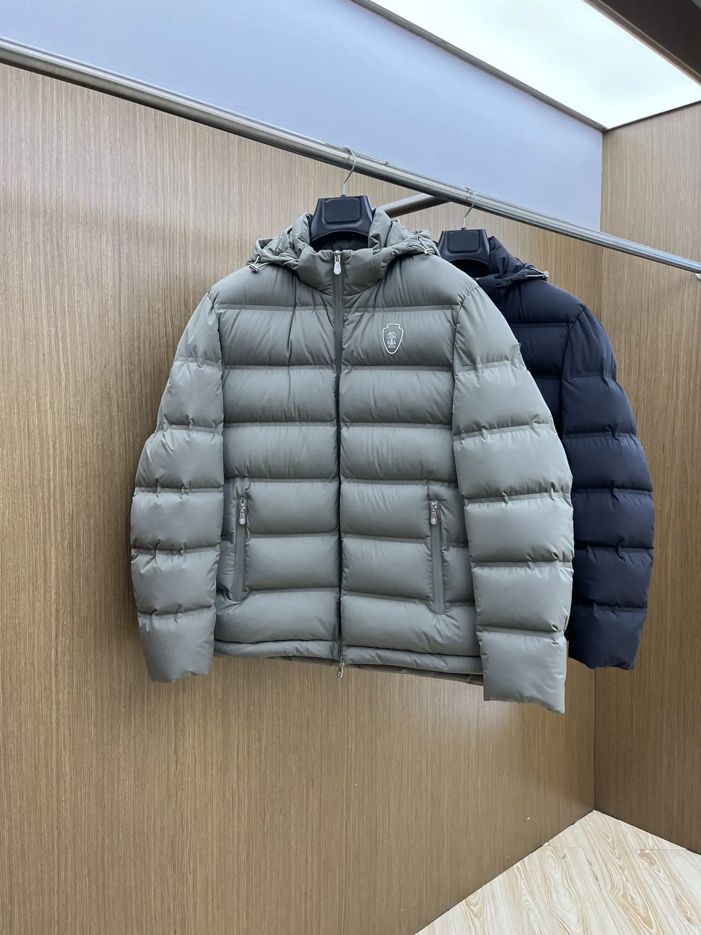 Brunello Cucinelli Logo-Print Quilted Down Jacket D60020390