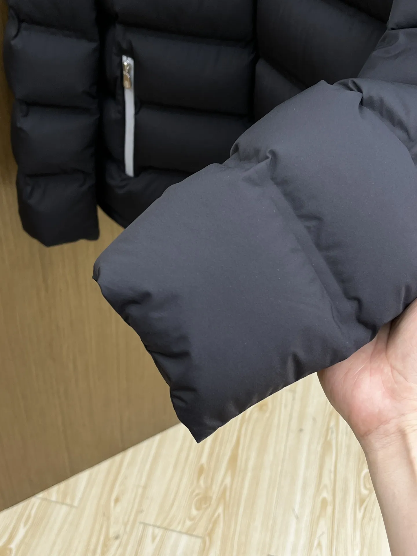 Logo-Print Quilted Down Puffer Jacket D60020389 — view 7