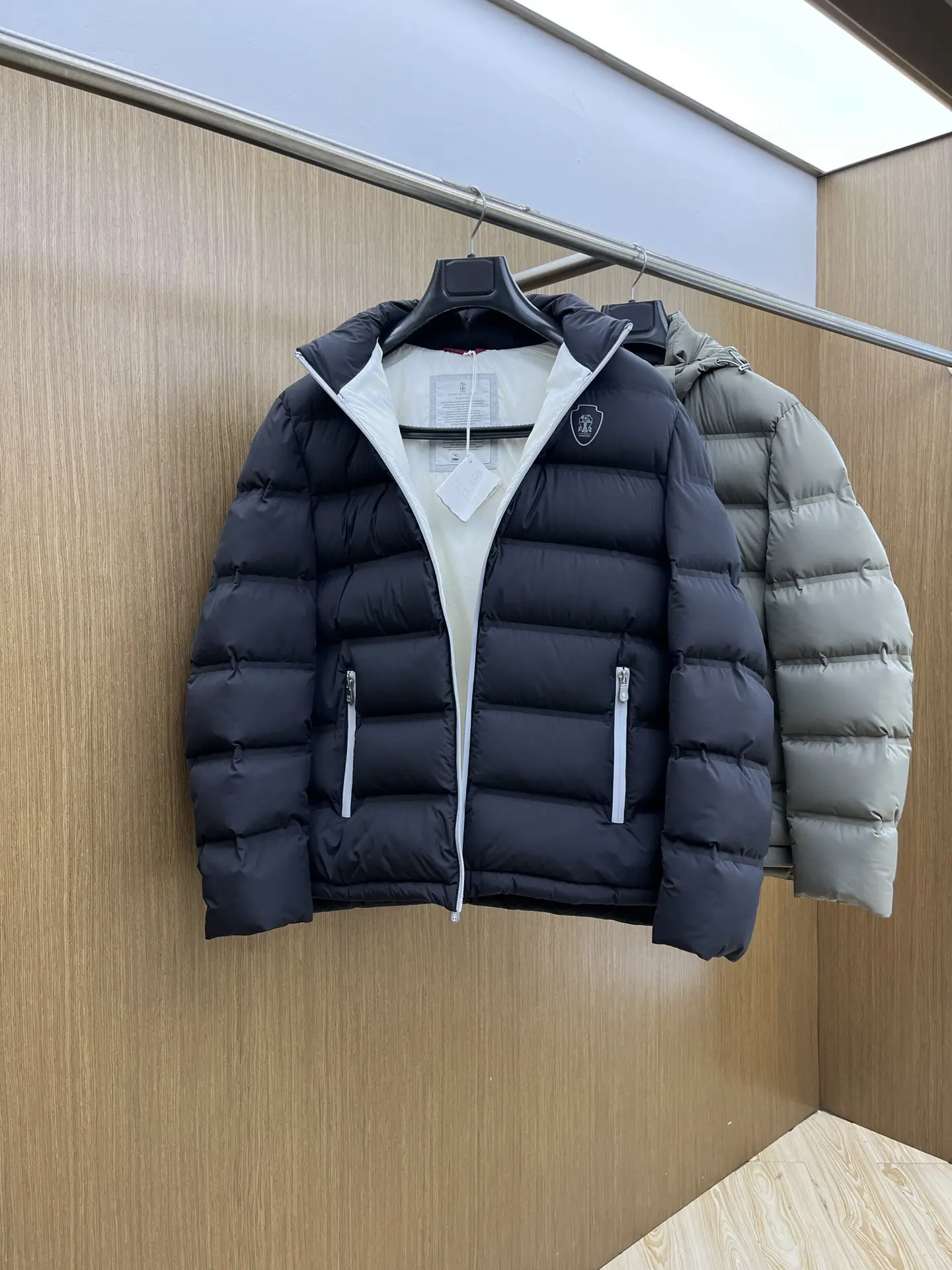 Logo-Print Quilted Down Puffer Jacket D60020389 — view 8
