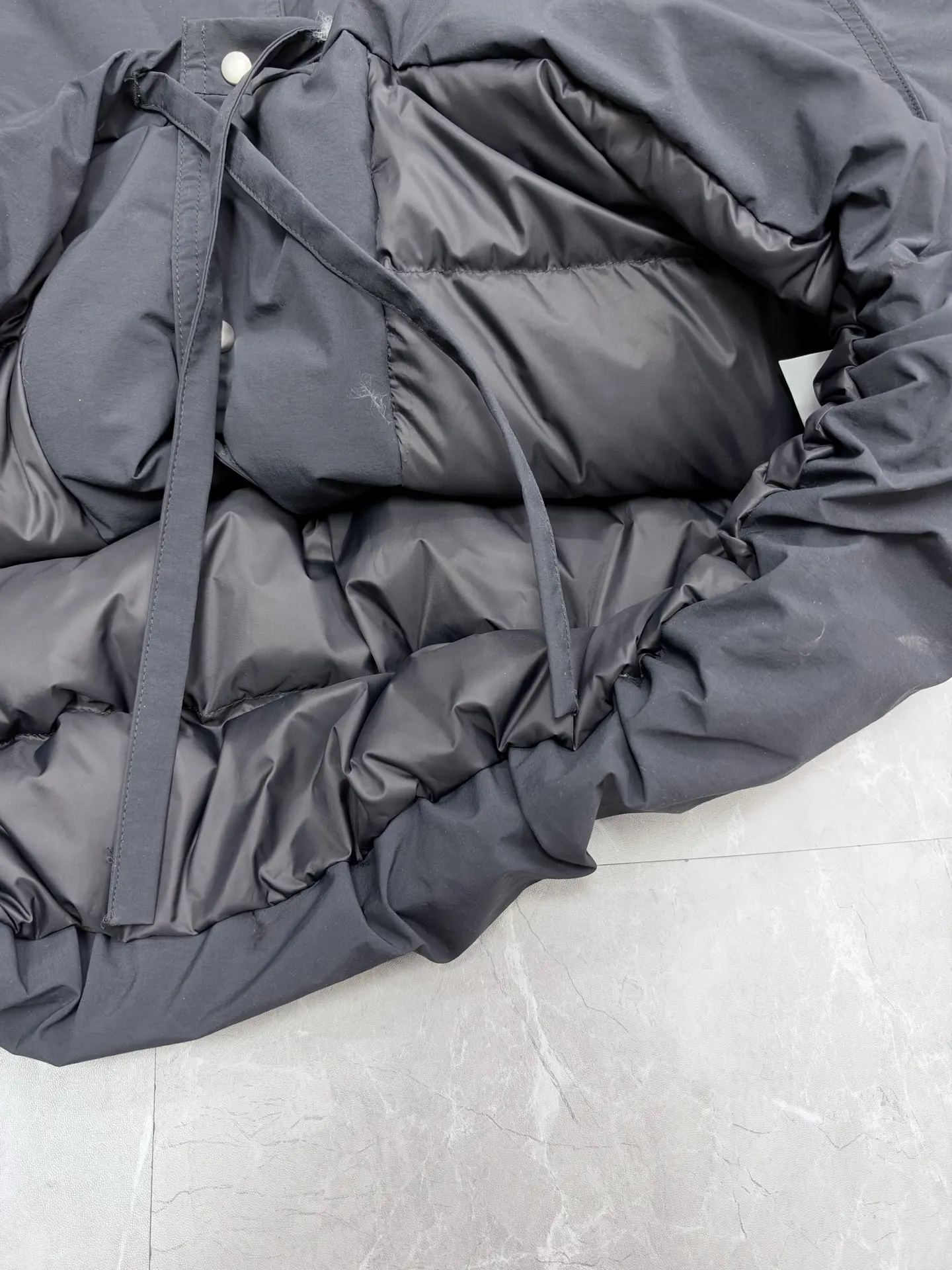Point-Collar Down-Filled Puffer Jacket D61020505 — view 7