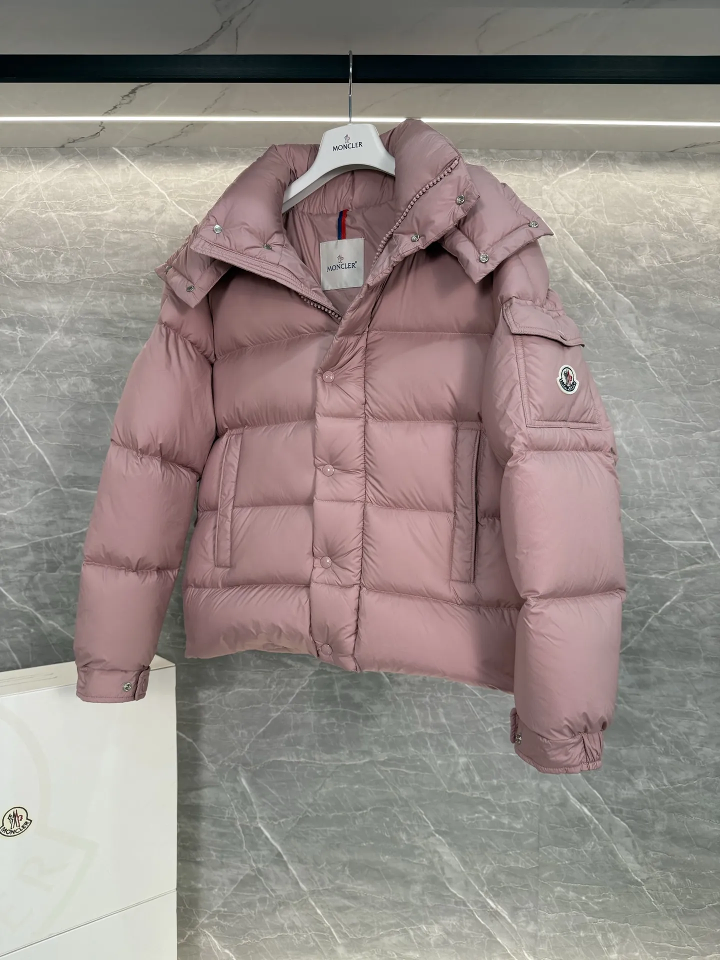 Moncler Vezere Short Down Puffer Jacket D63020308 — view 7