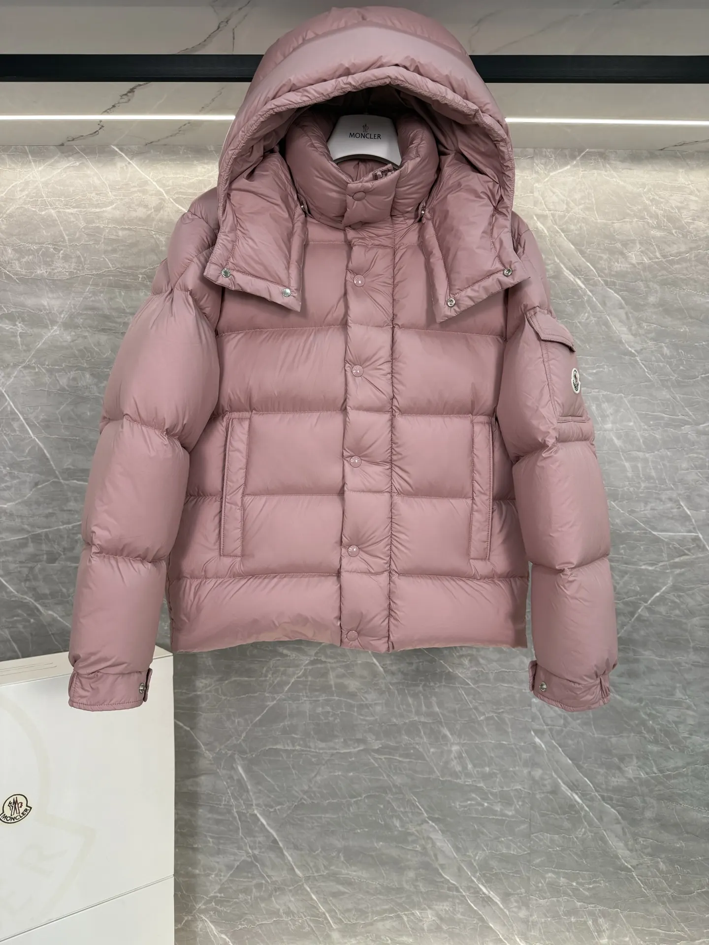 Moncler Vezere Short Down Puffer Jacket D63020308 — view 9