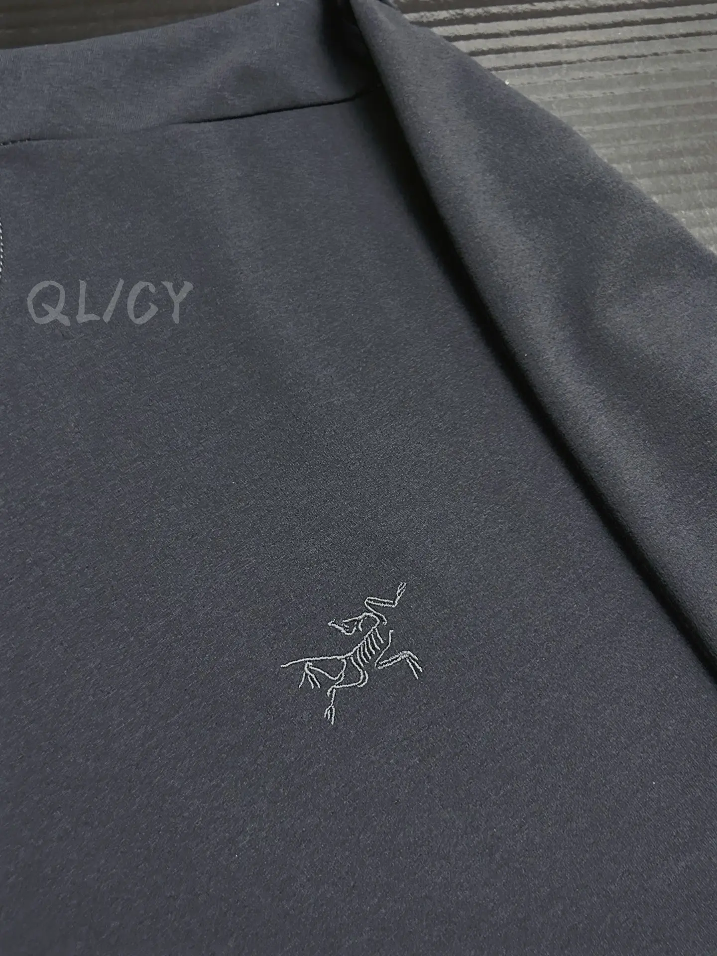 Ionia Merino Wool Long-Sleeve T-Shirt D18020976 — view 2