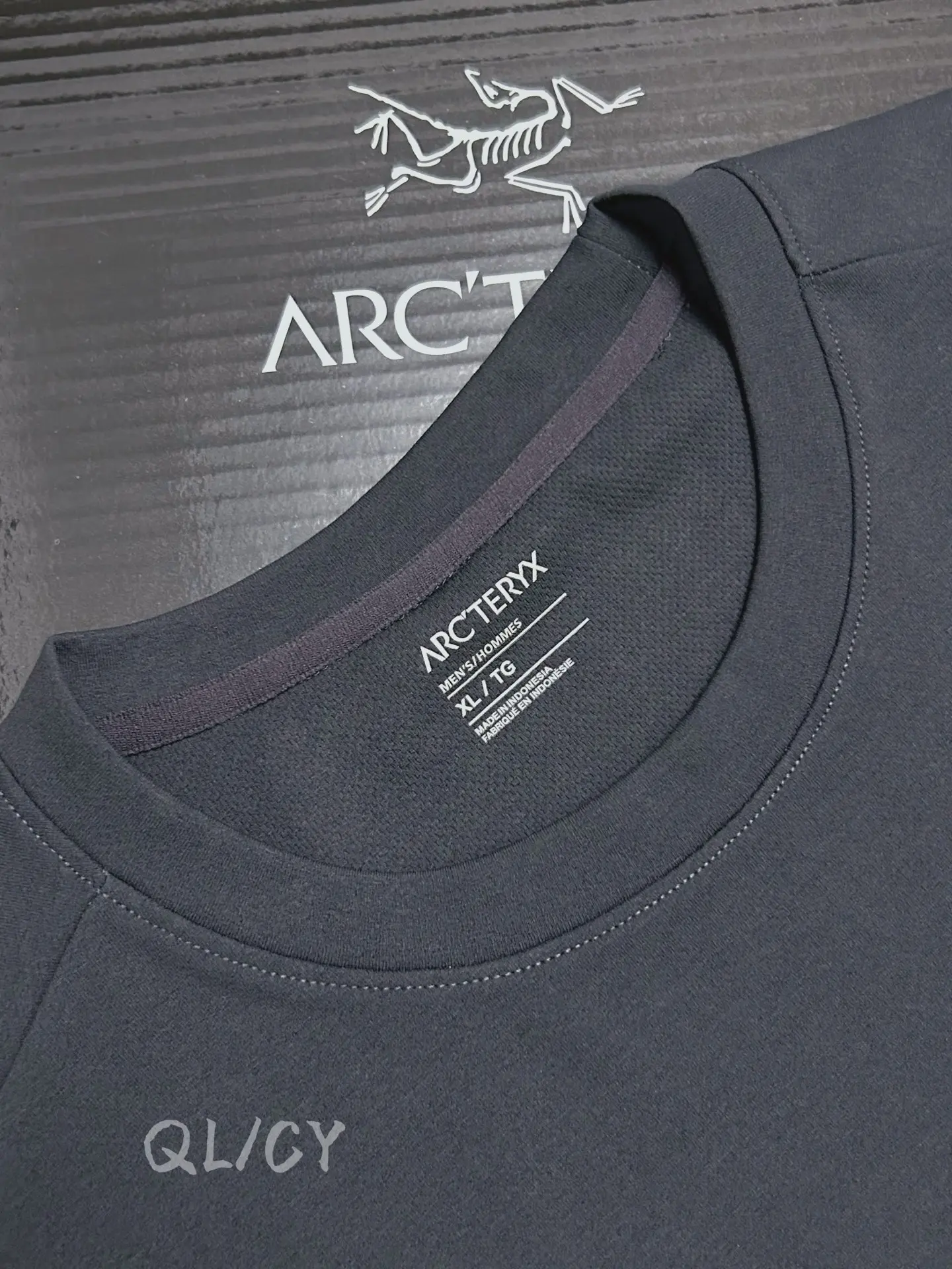 Ionia Merino Wool Long-Sleeve T-Shirt D18020976 — view 3