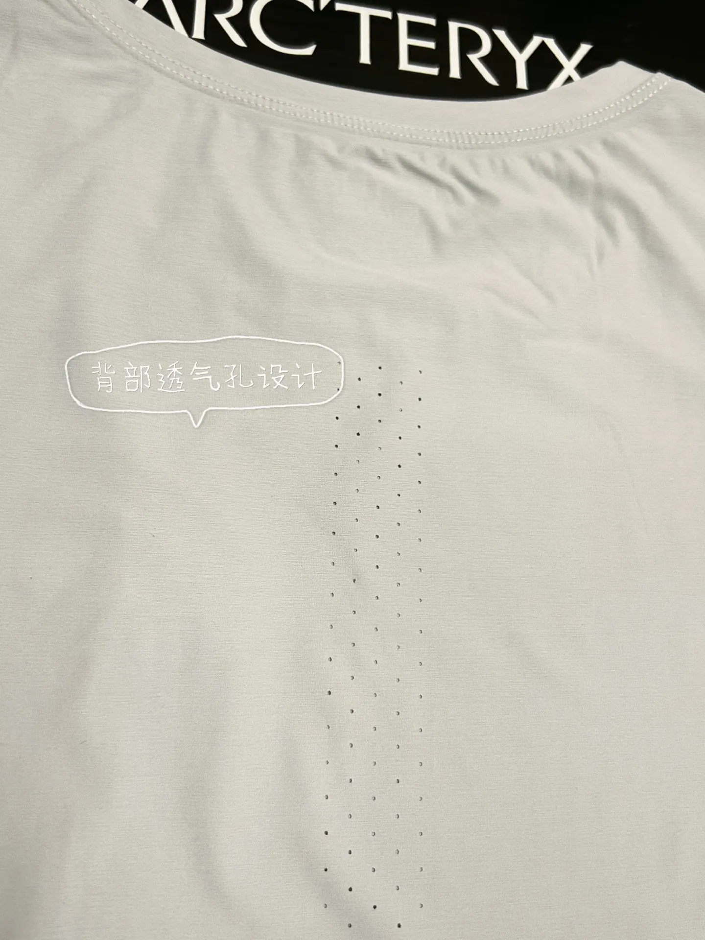 Performance Quick-Dry Zip-Pocket T-Shirt D18011481 — view 6