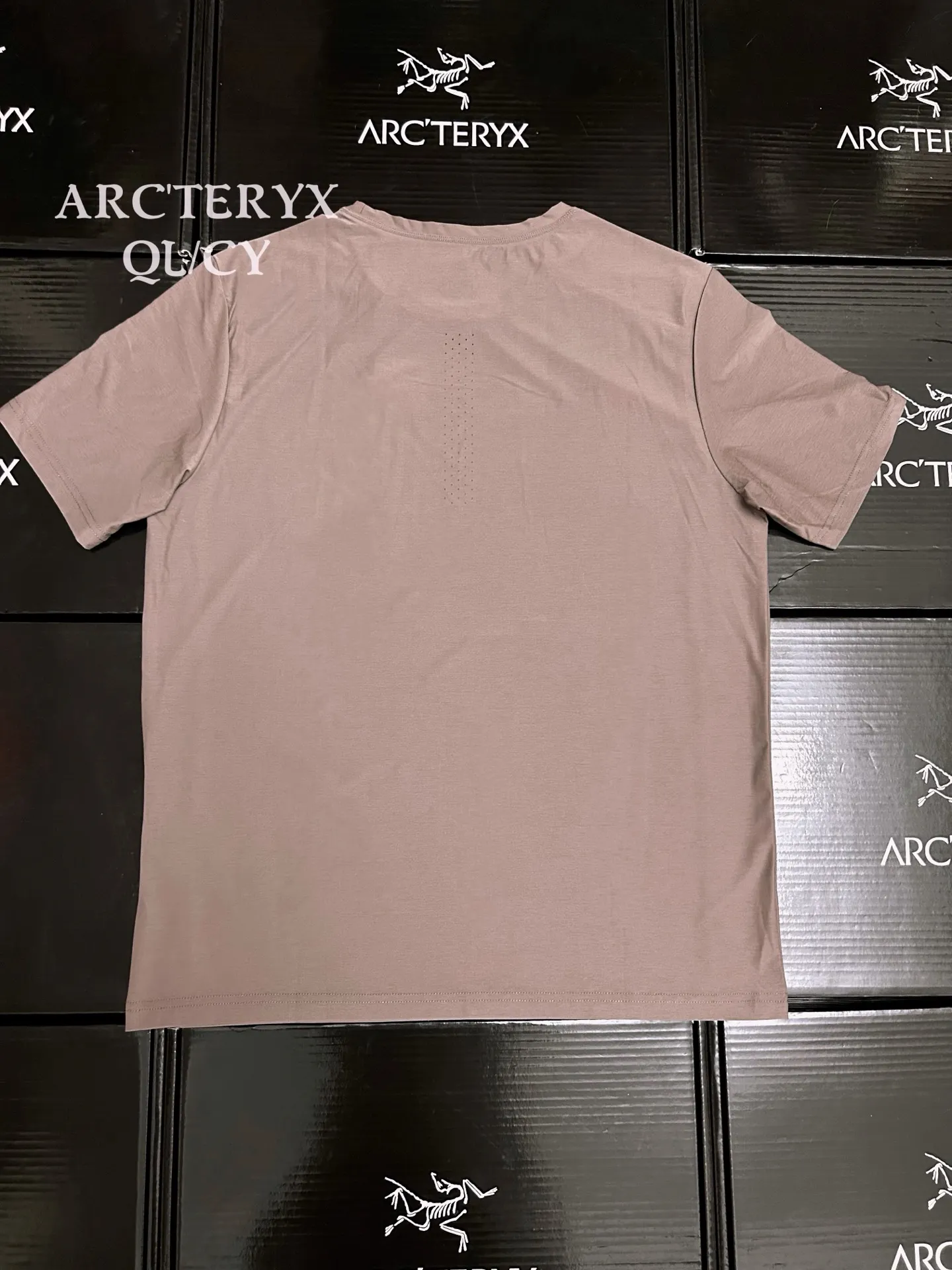 Performance Quick-Dry Tech T-Shirt D18011483 — view 2