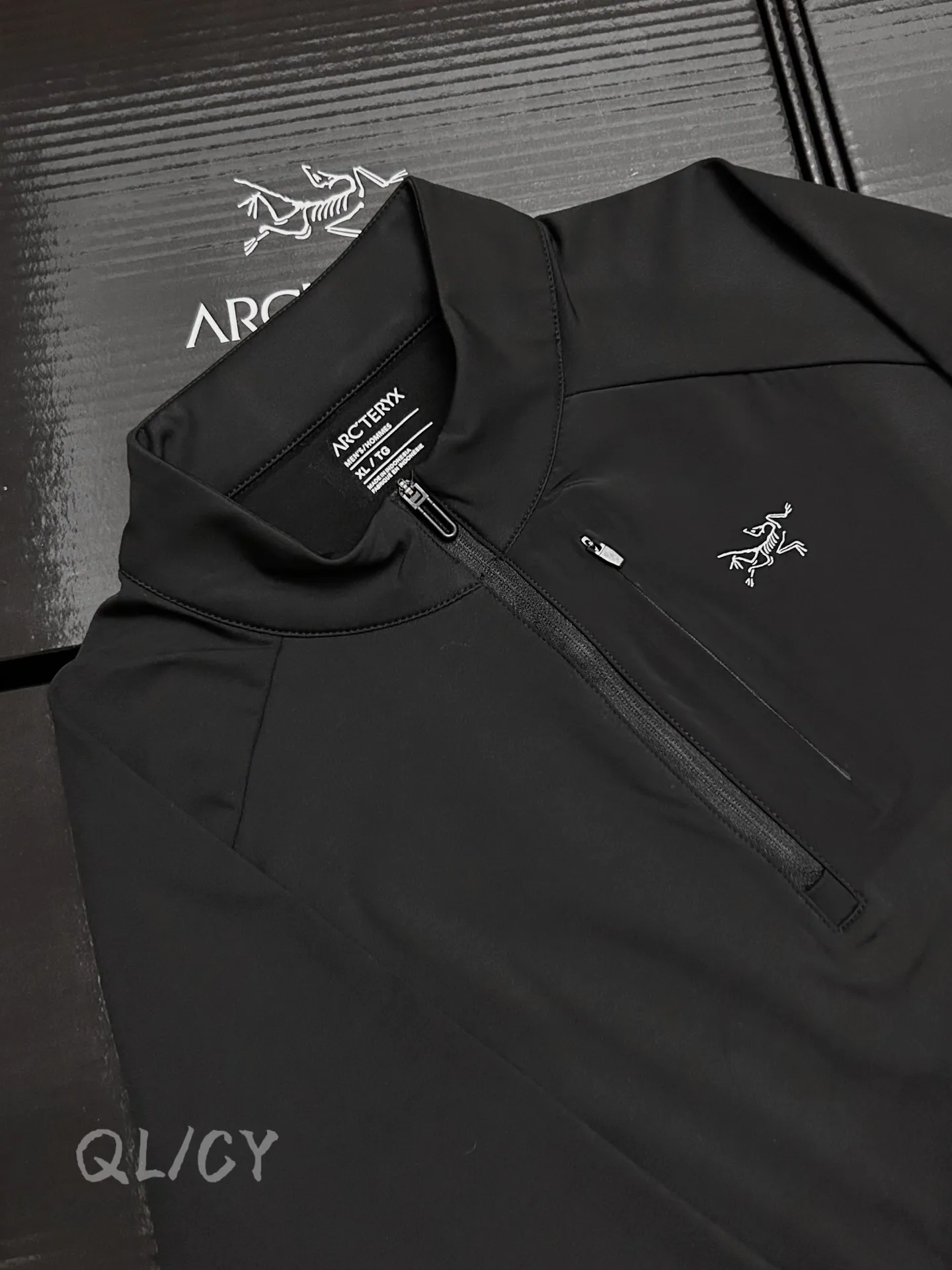 Delta Zip-Neck Fleece Sweatshirt D18020981 — view 3