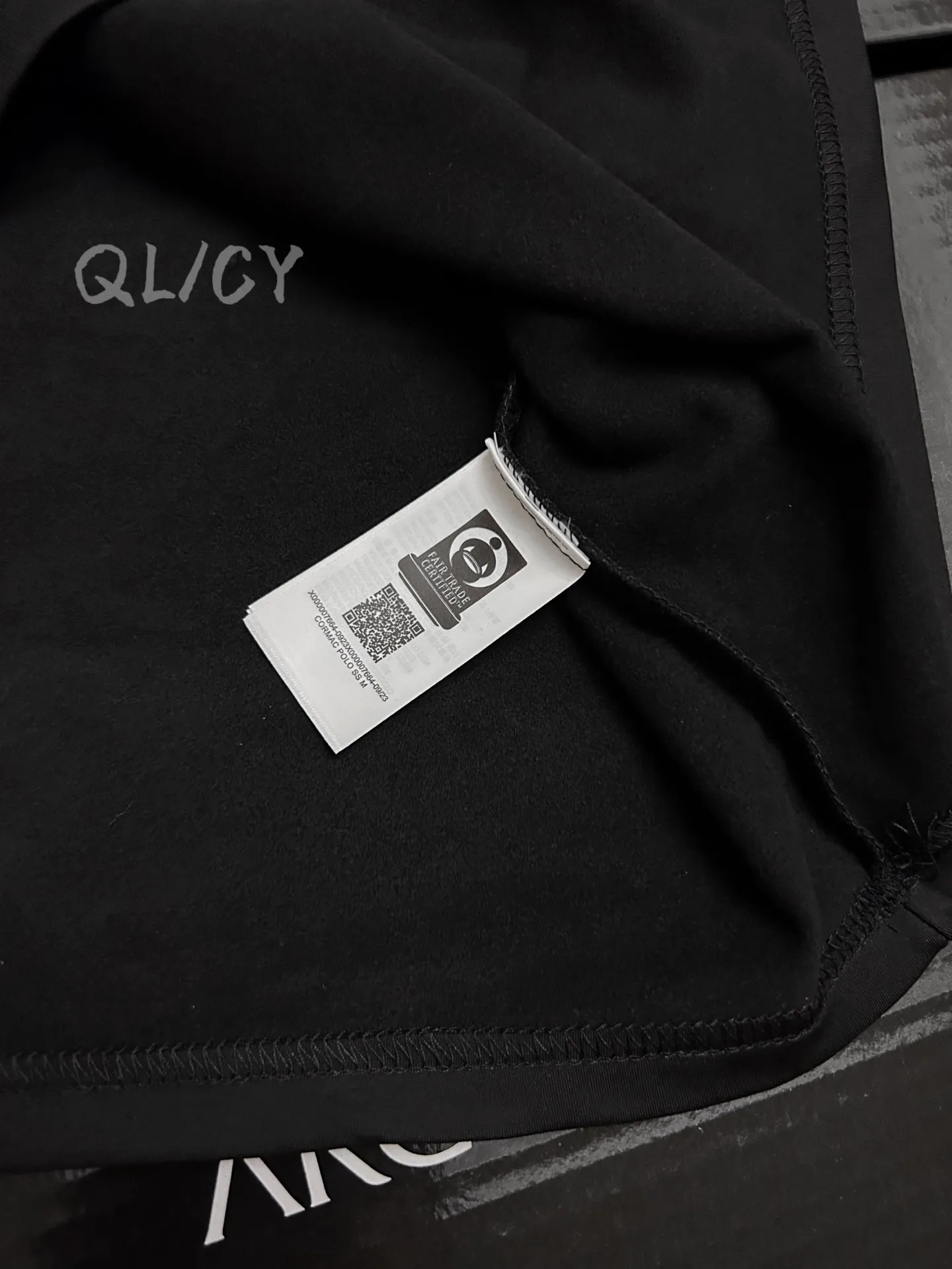 Delta Zip-Neck Fleece Sweatshirt D18020981 — view 6