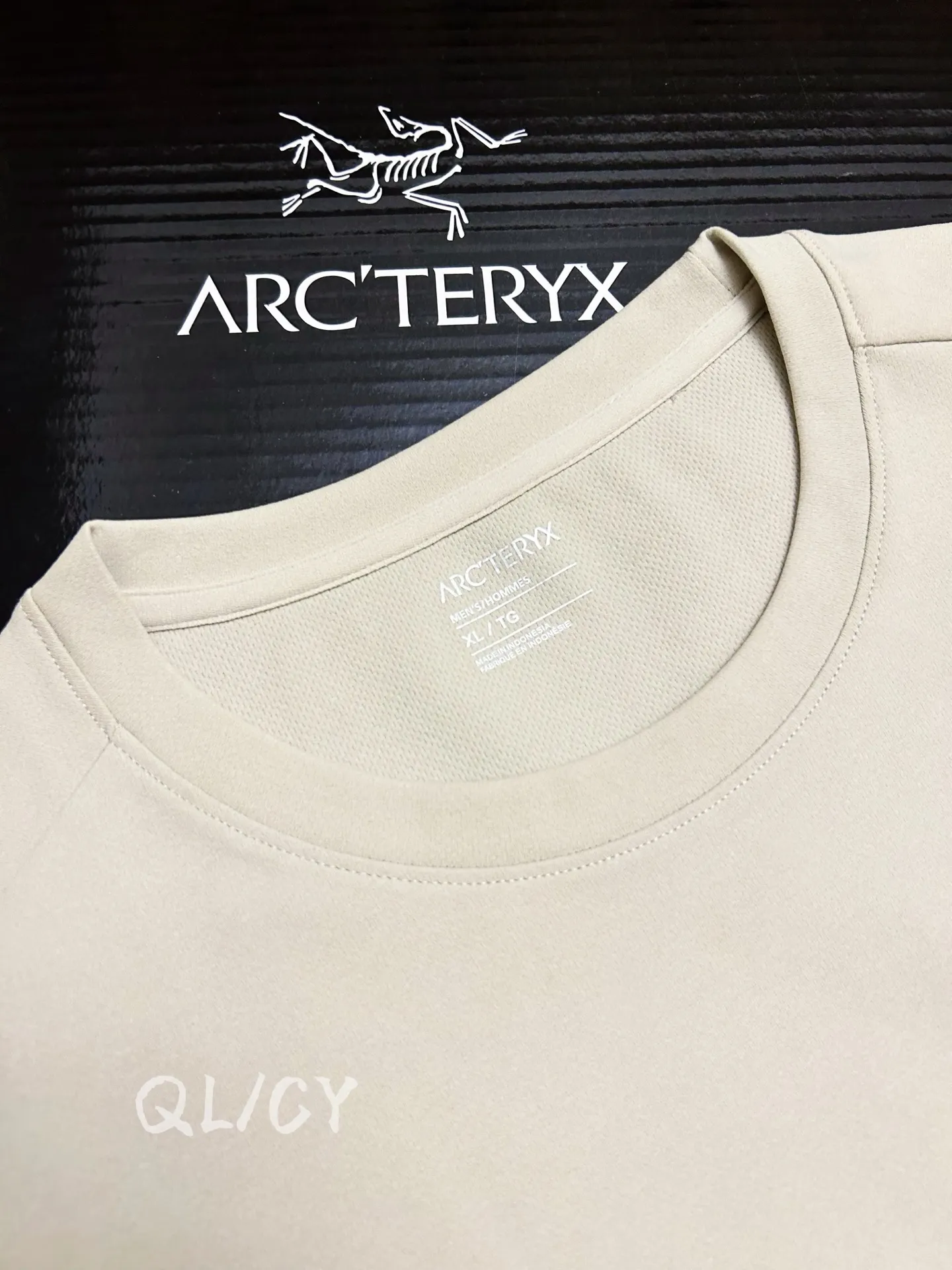 Ionia Merino Wool Blend Long-Sleeve T-Shirt D18020978 — view 2