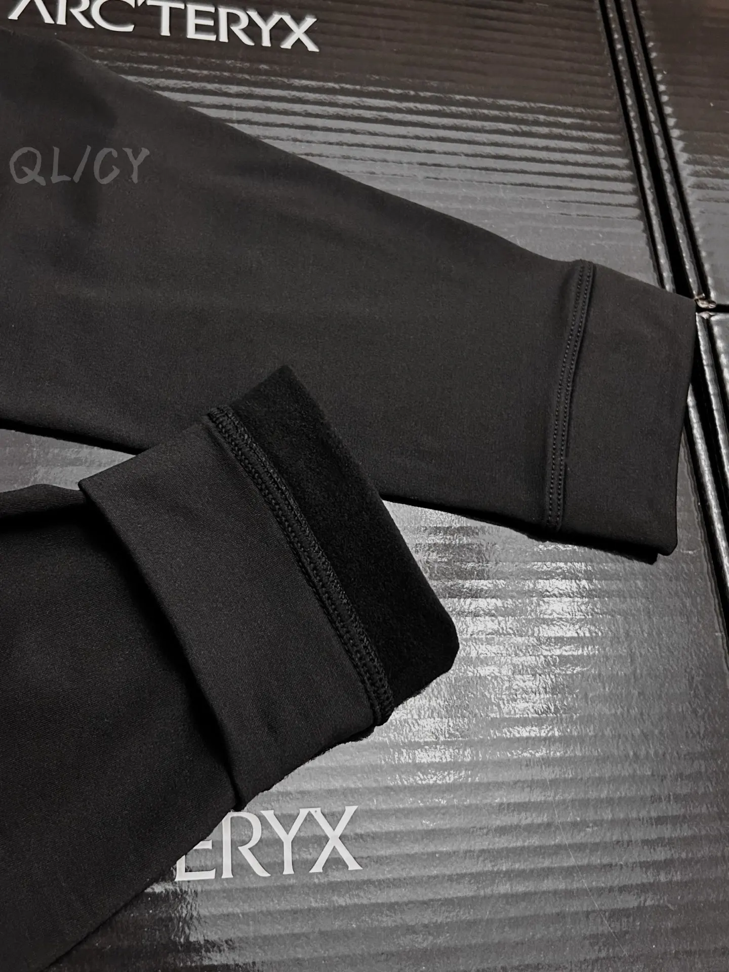Rho LT Crew-Neck Fleece Base Layer D19020974 — view 5