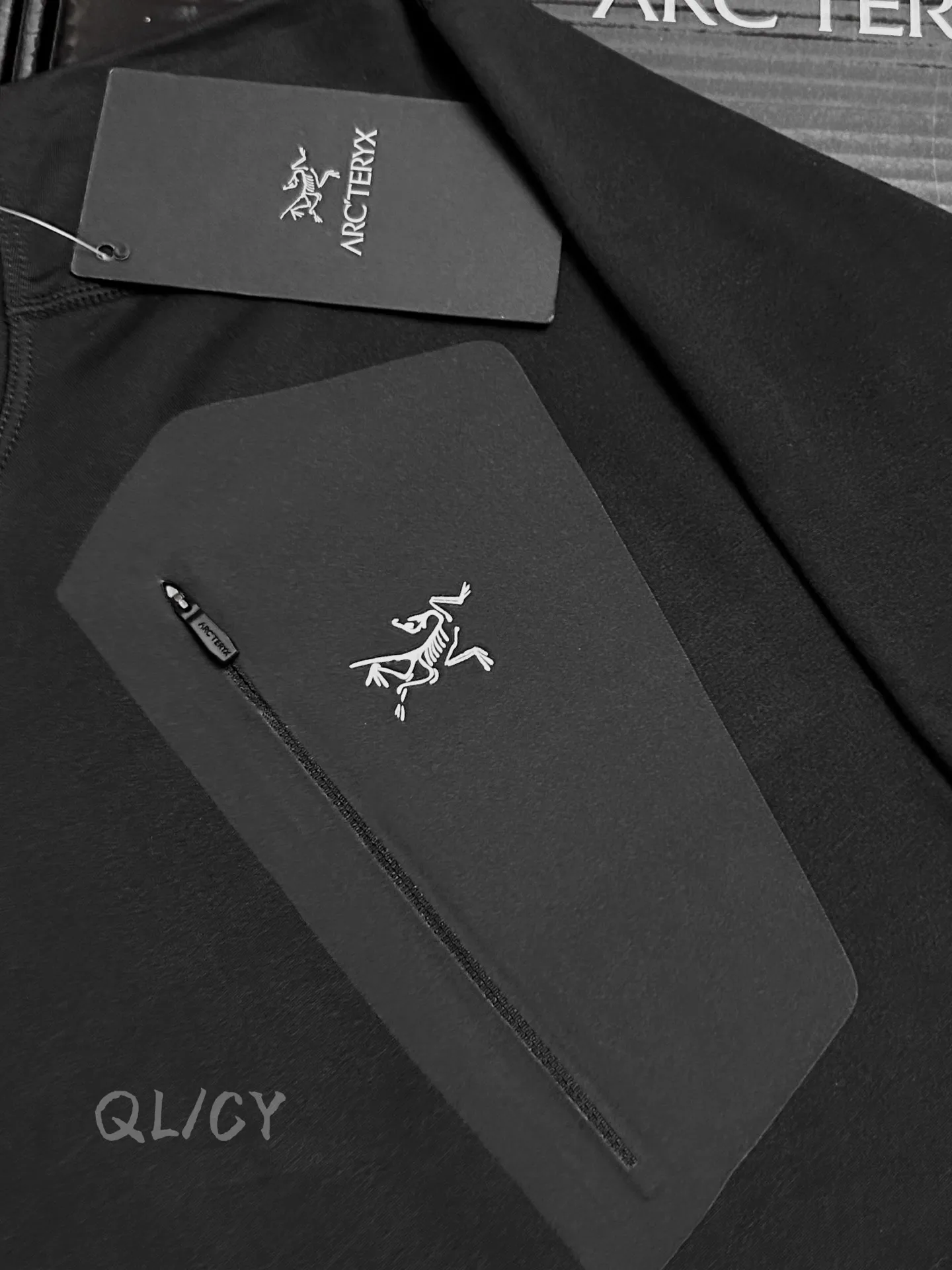 Rho LT Crew-Neck Fleece Base Layer D19020974 — view 7