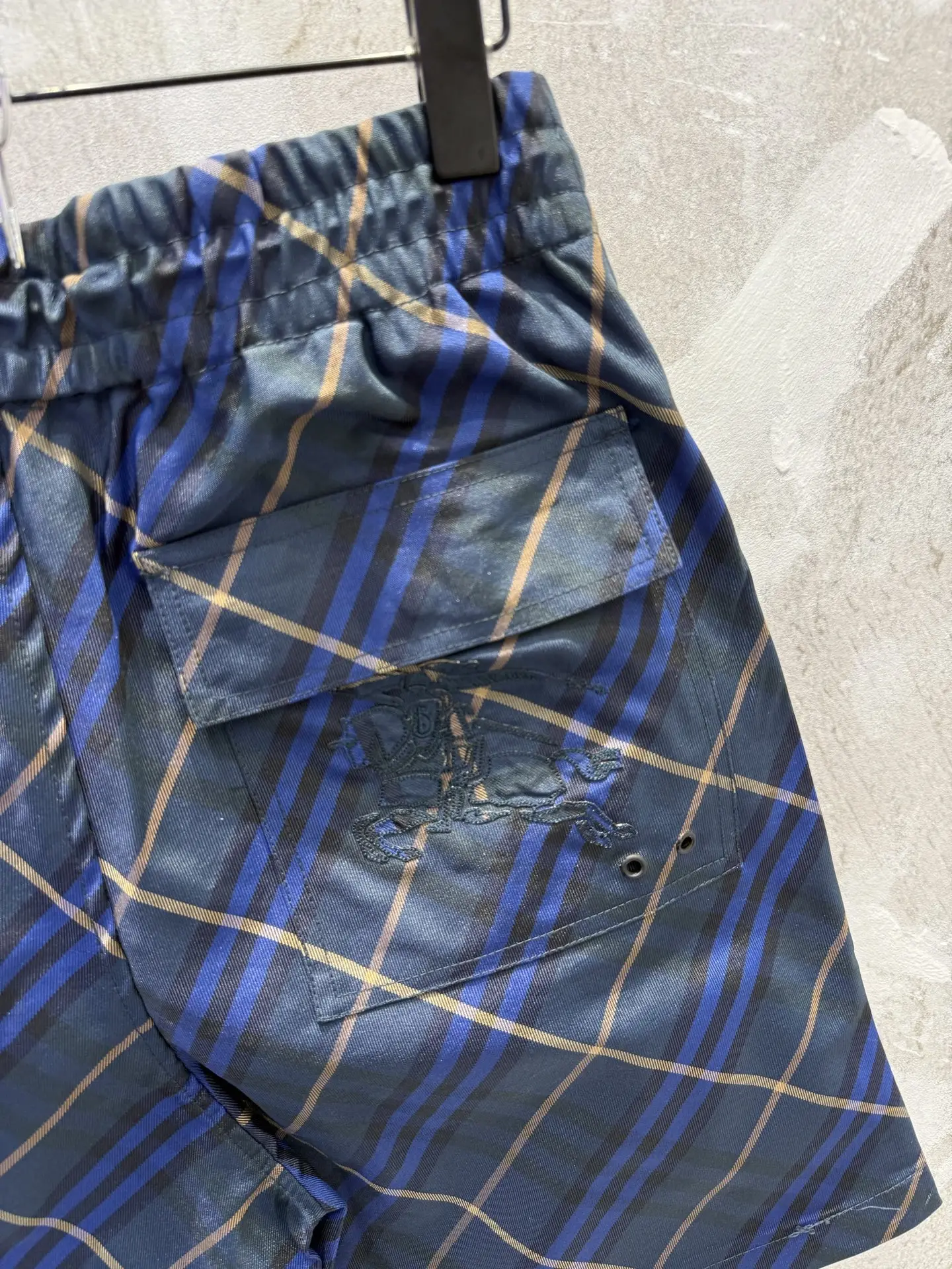 Check Yarn-Dyed Drawstring Shorts D19513371 — view 6