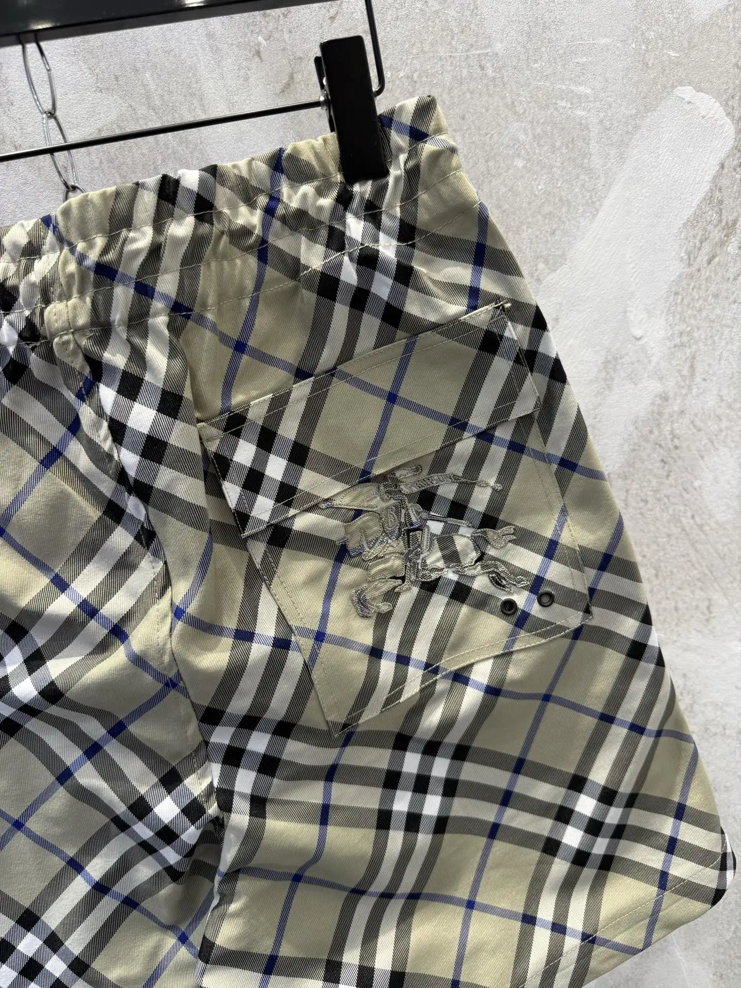 Check Yarn-Dyed Drawstring Shorts D19513370 — view 7