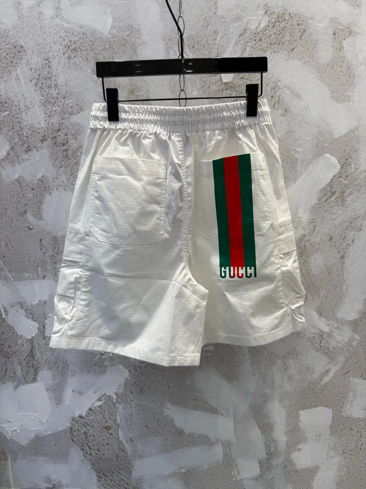 Logo-Print Drawstring Cargo Shorts D19513369 — view 2
