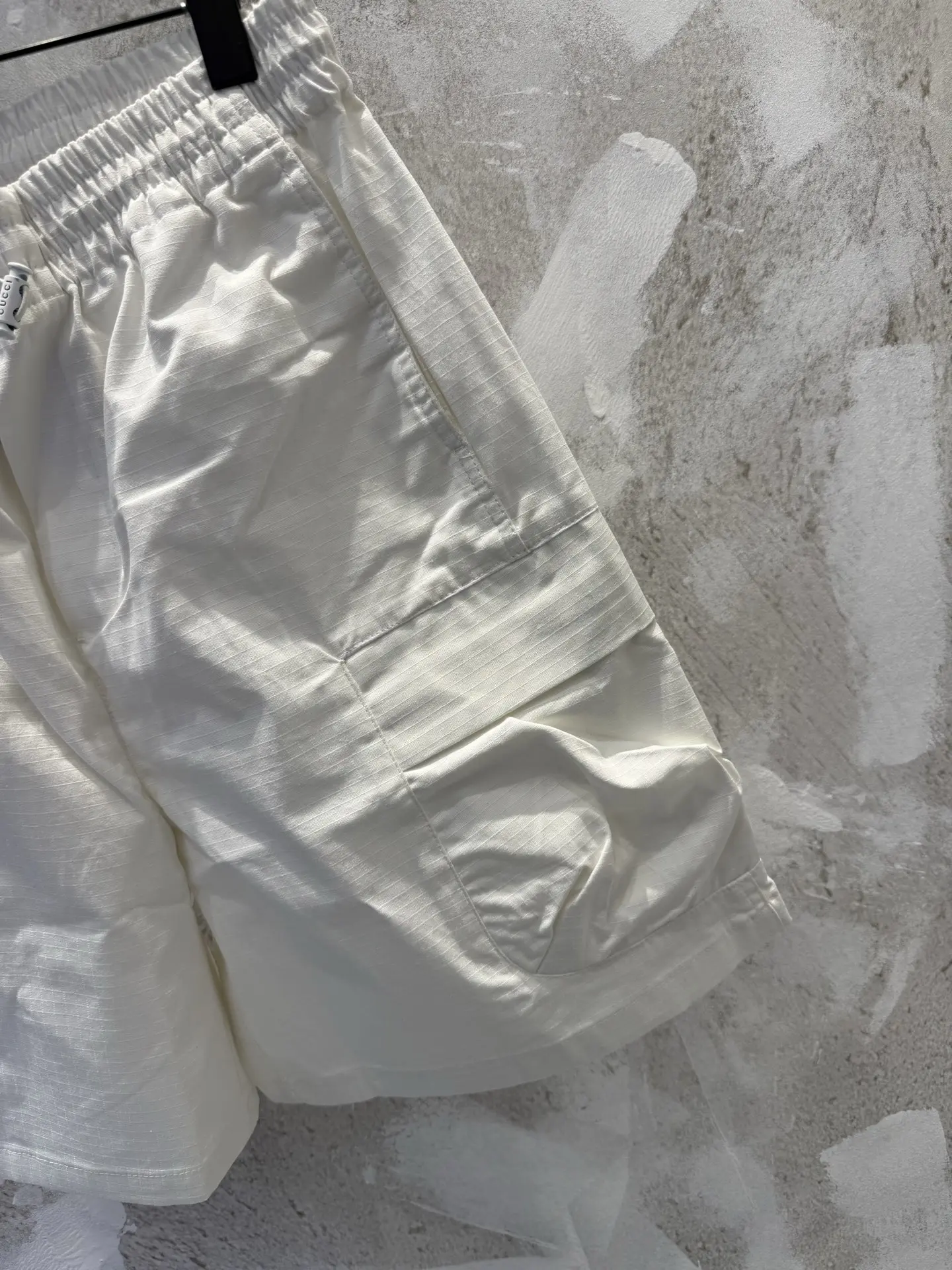 Logo-Print Drawstring Cargo Shorts D19513369 — view 4