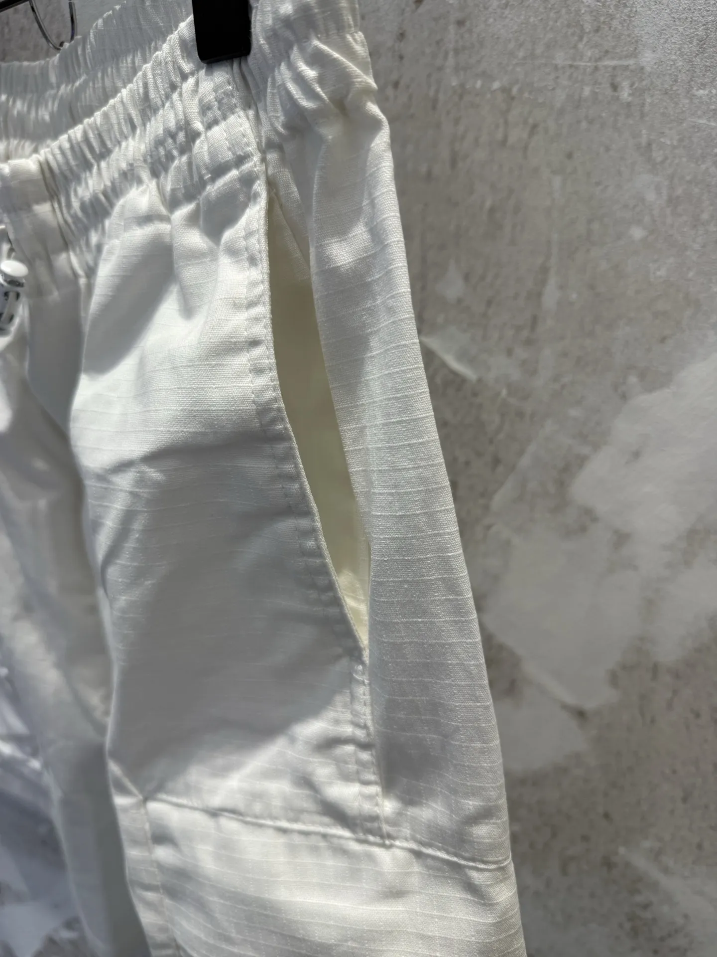 Logo-Print Drawstring Cargo Shorts D19513369 — view 6
