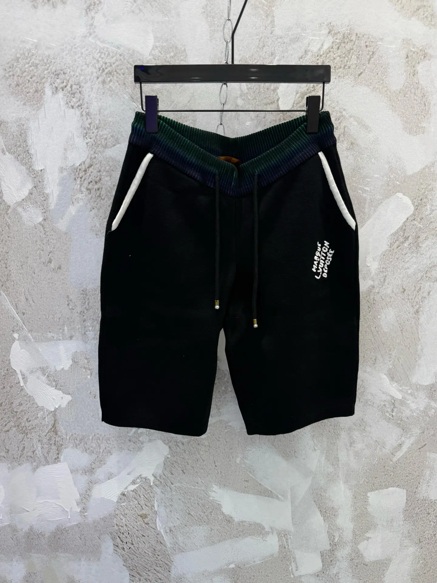 Logo Embroidered Cotton Knit Shorts D20019223