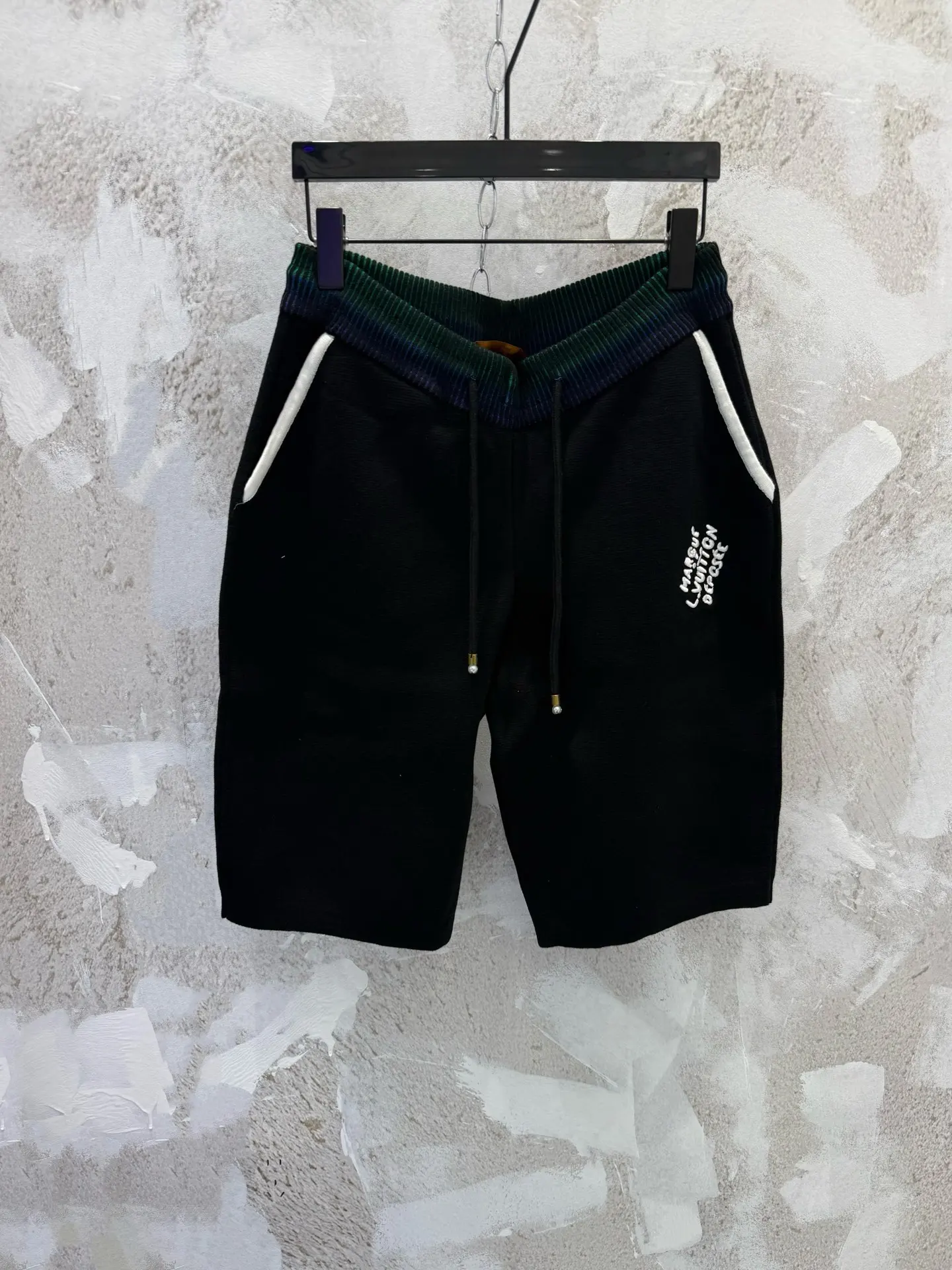 Logo Embroidered Cotton Knit Shorts D20019223