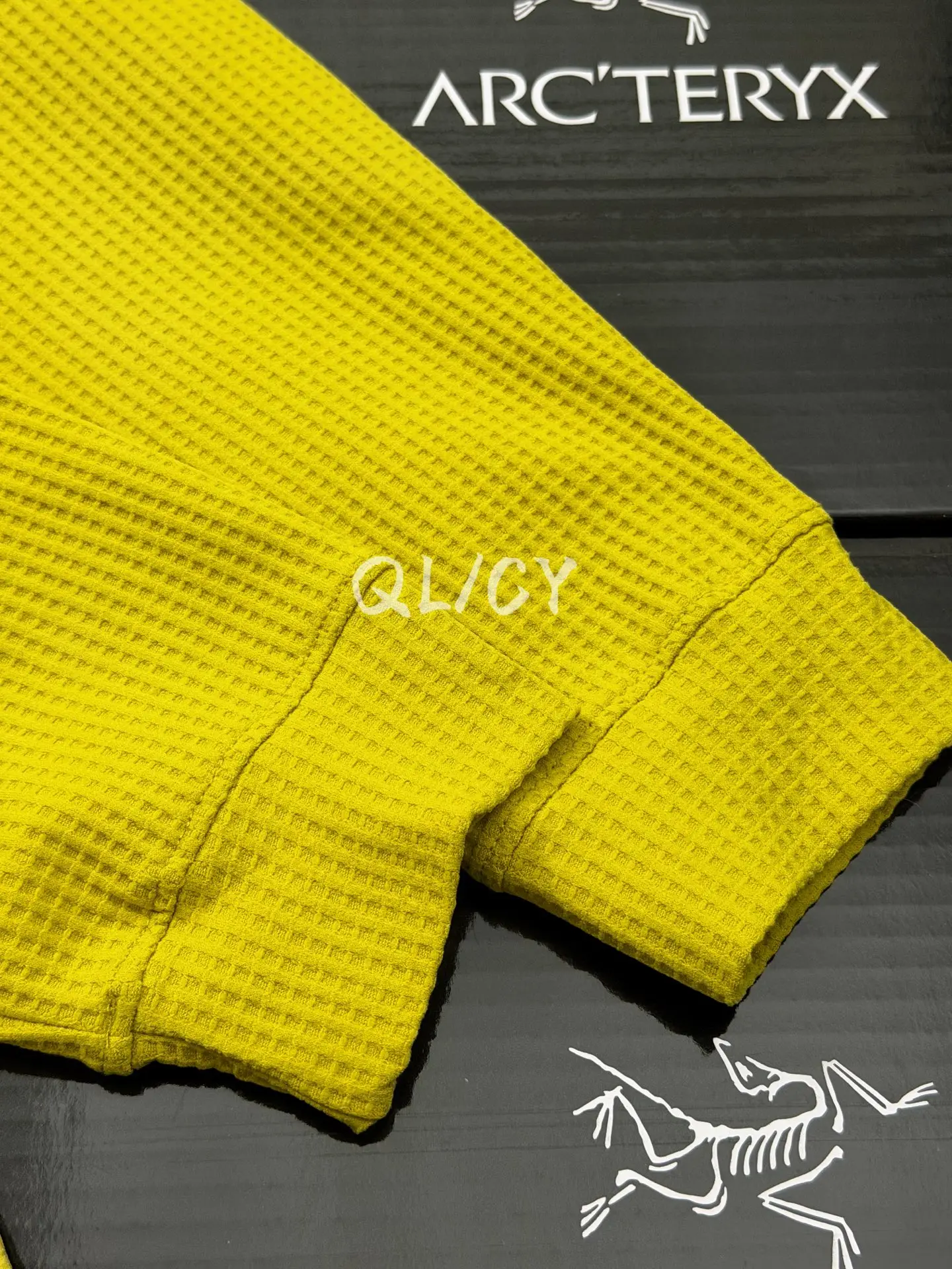 Arc'teryx Waffle Knit Long-Sleeve T-Shirt D21020847 — view 7