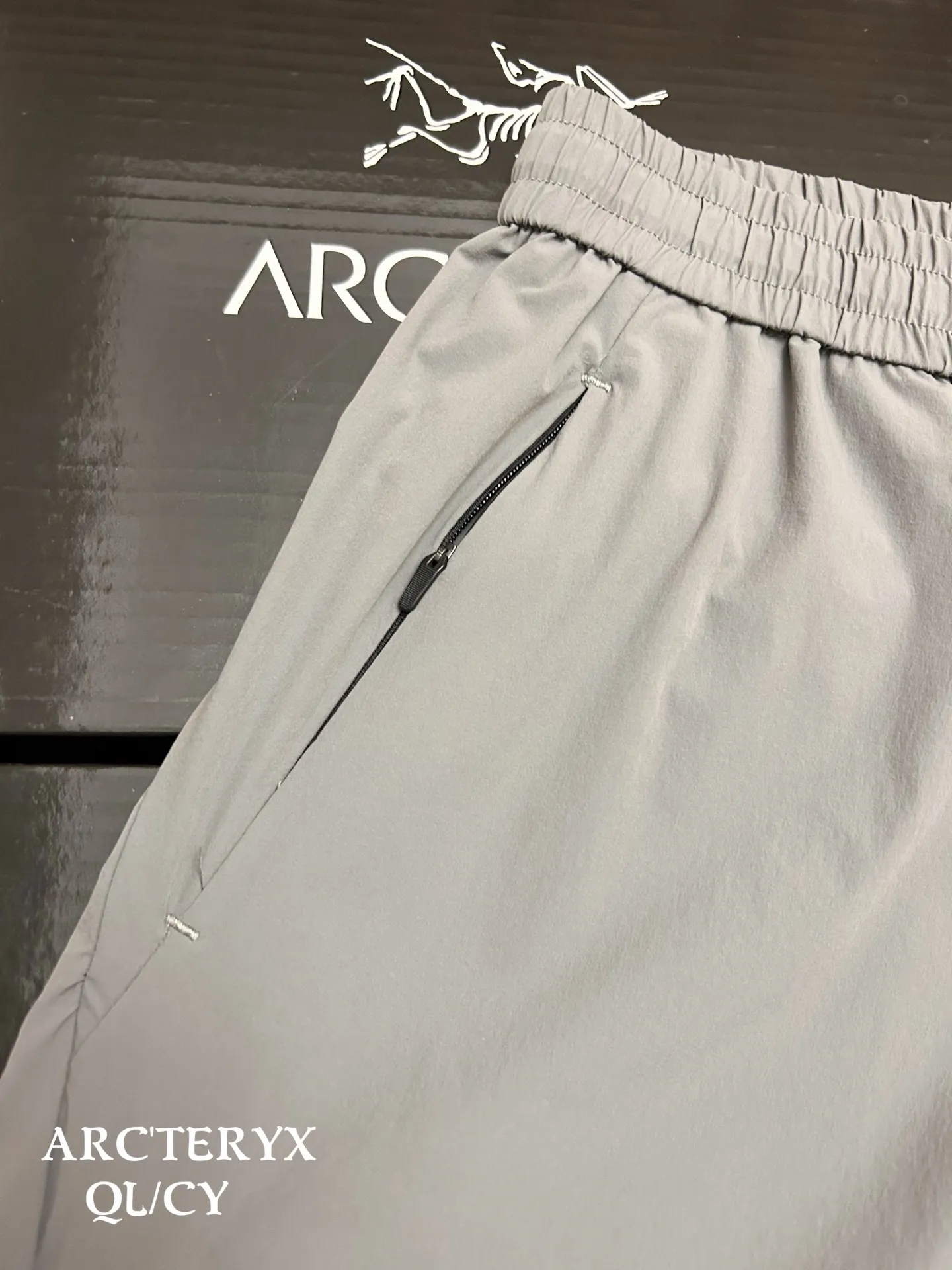 Lightweight Technical Stretch Softshell Shorts D23011517 — view 5