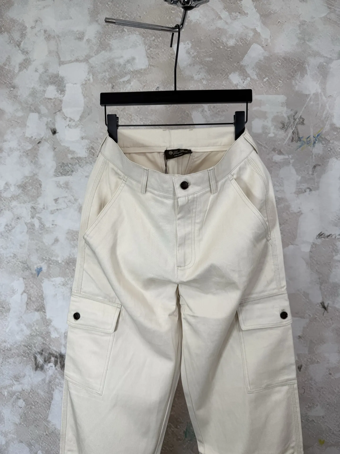 Straight-Leg Cotton and Linen-Blend Cargo Trousers D23519215 — view 4