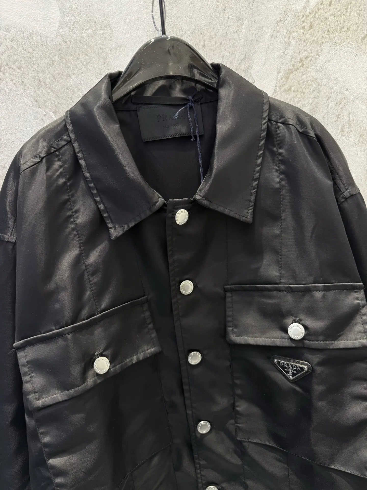 Logo-Plaque Re-Nylon Utility Overshirt D23513358 — view 3