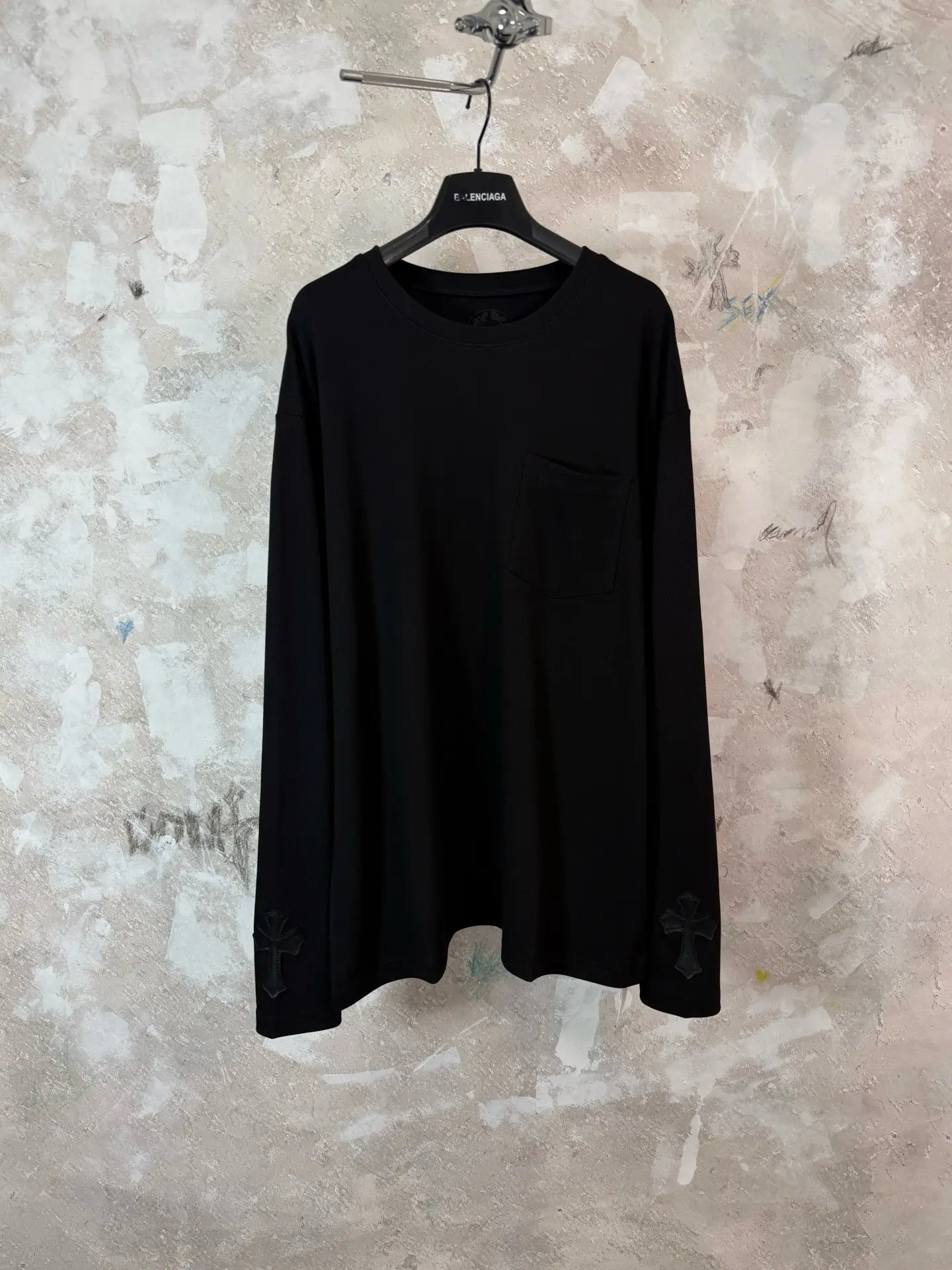 Leather-Patch Waffle Knit Long-Sleeve T-Shirt D24519211