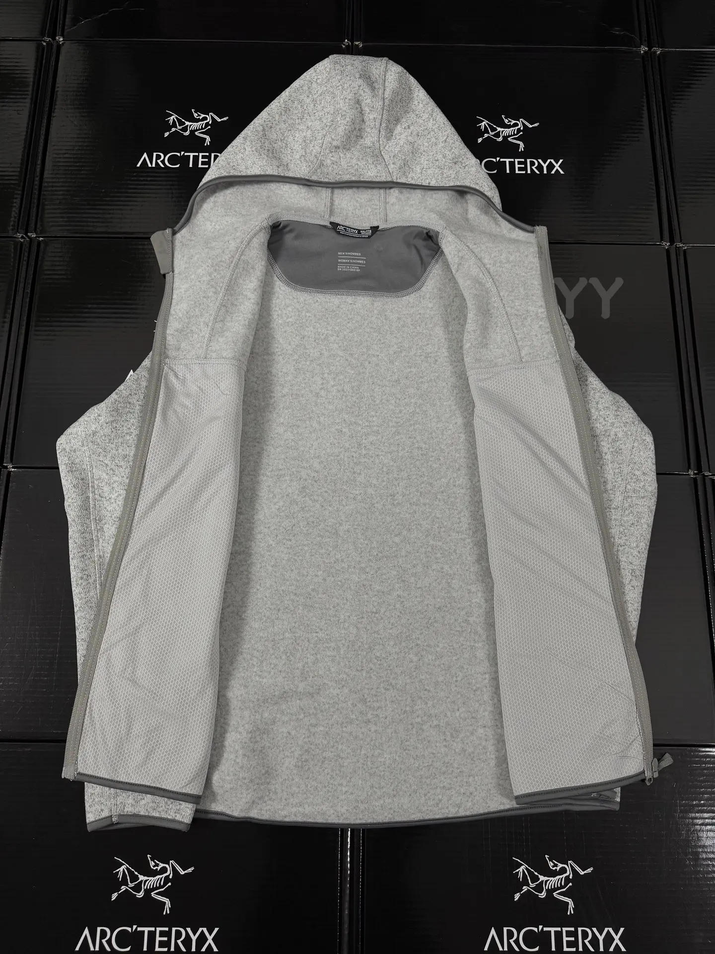Covert Wool-Blend Hooded Fleece Jacket D26020734 — view 6